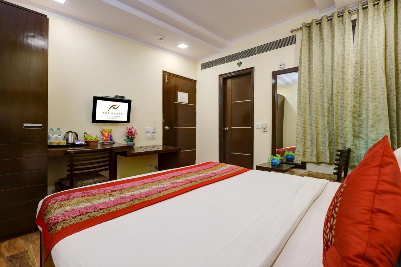 Hotel The Pearl- A Royal Residency