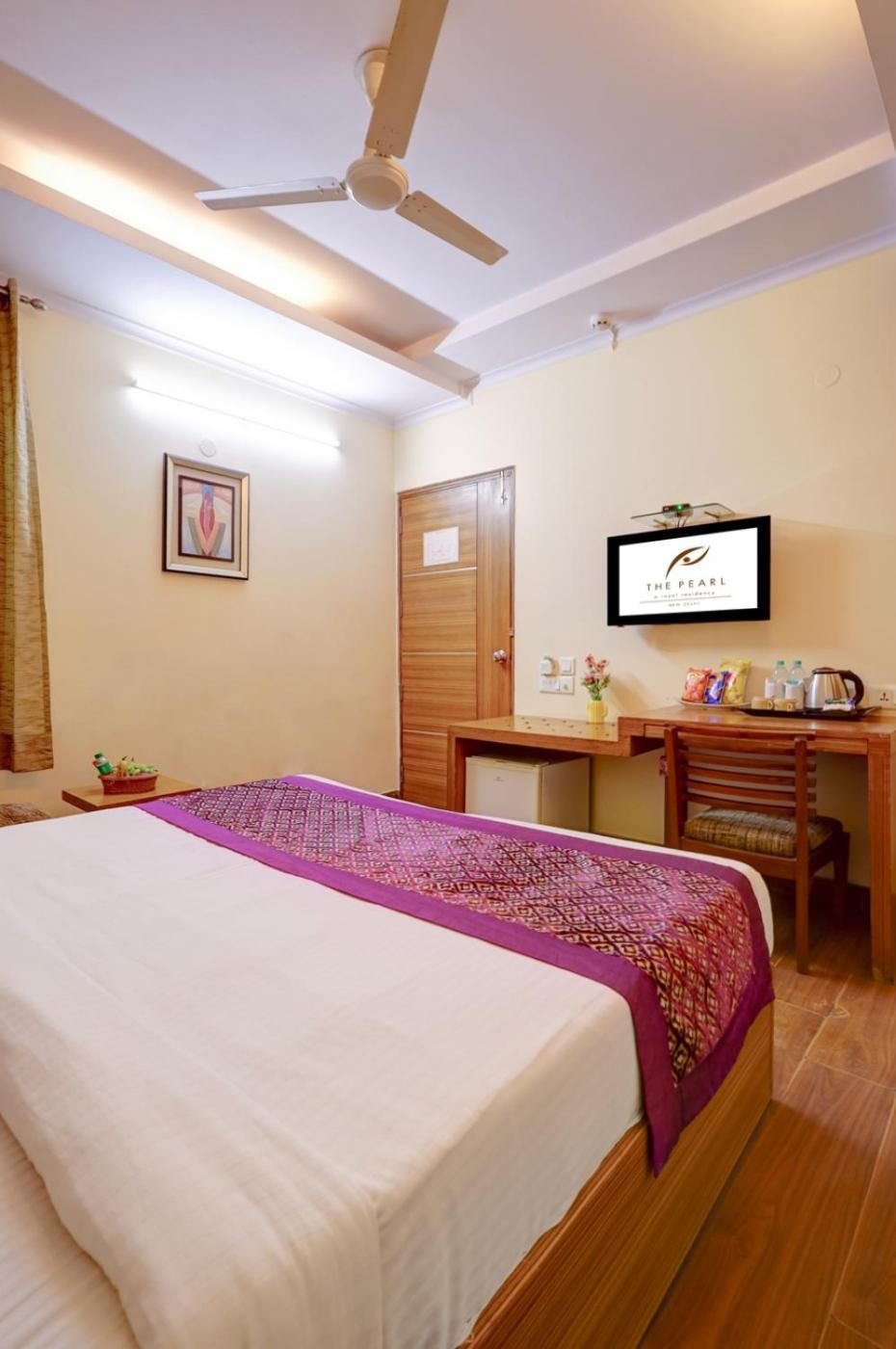 Hotel The Pearl- A Royal Residency 3*