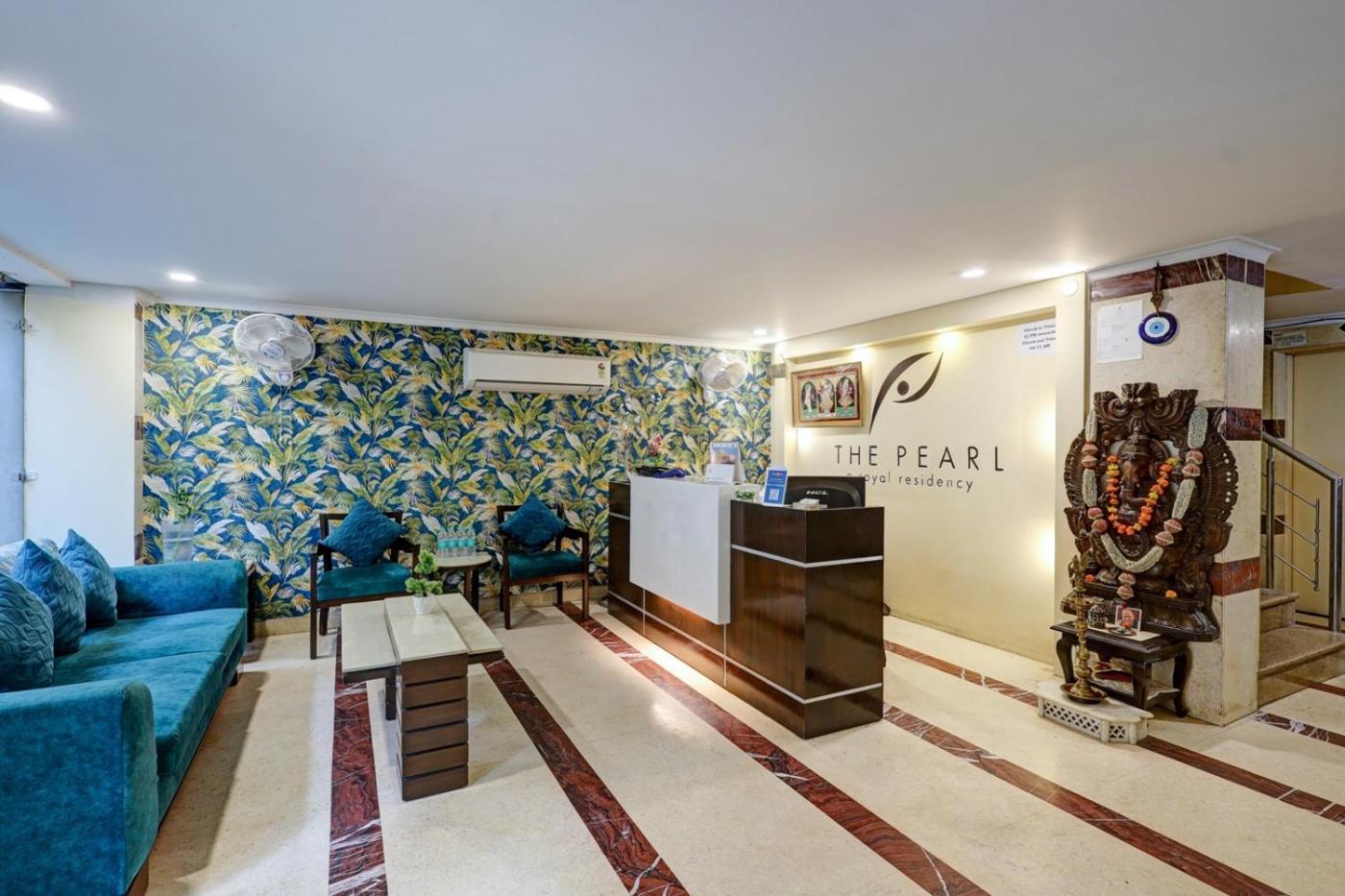 The Pearl- A Royal Residency 3* New Delhi