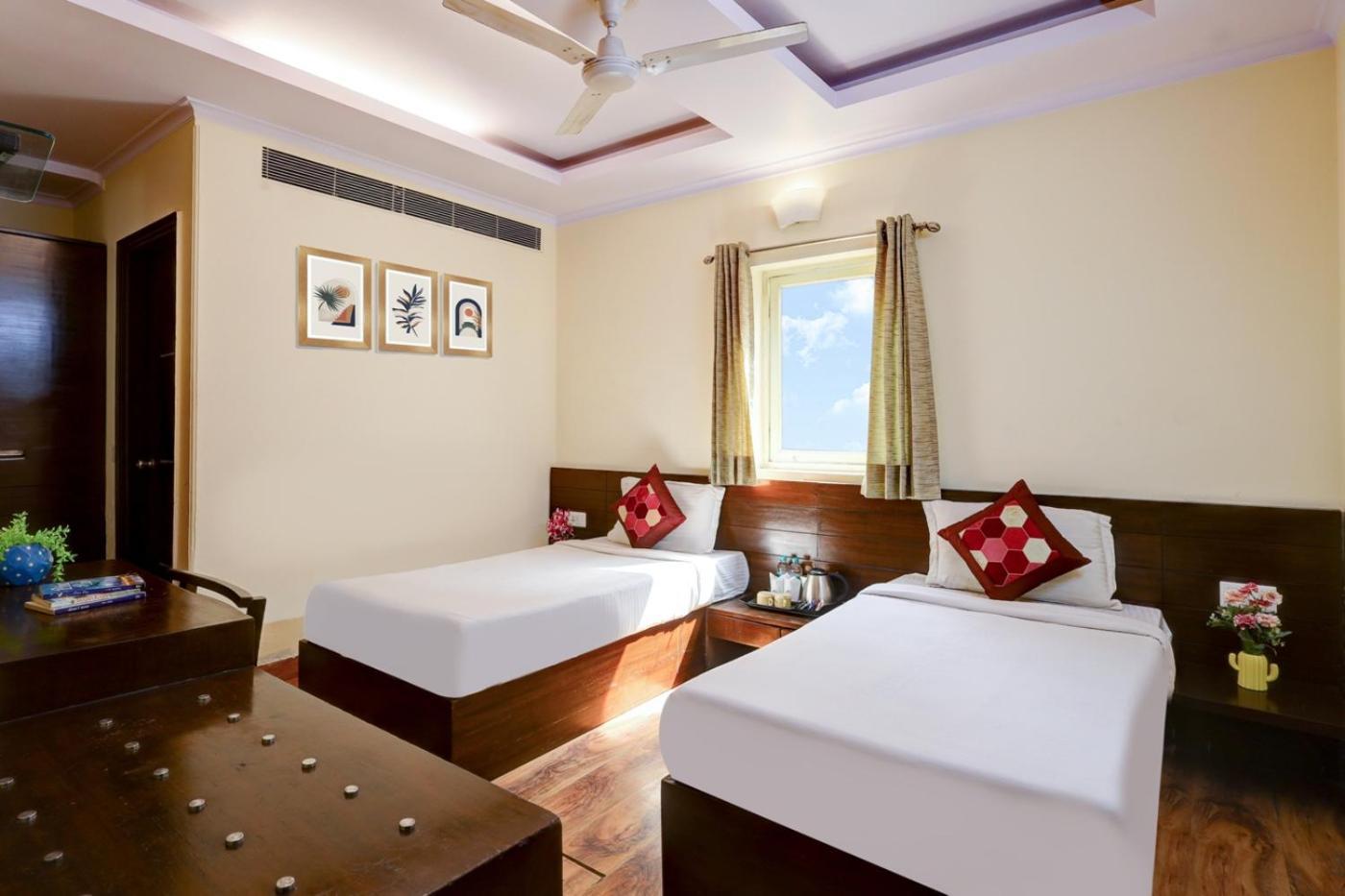 The Pearl- A Royal Residency New Delhi