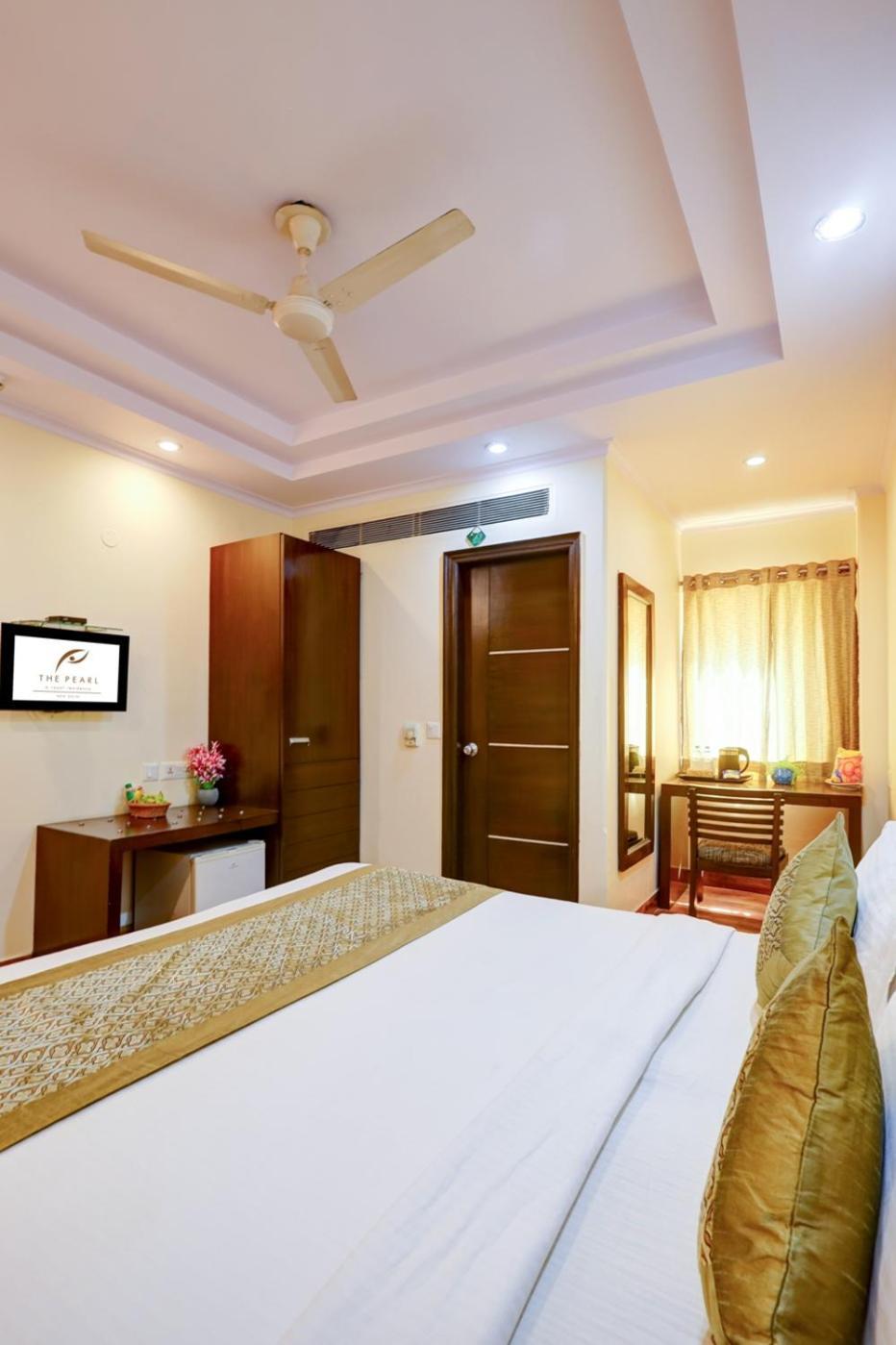 The Pearl- A Royal Residency 3* New Delhi