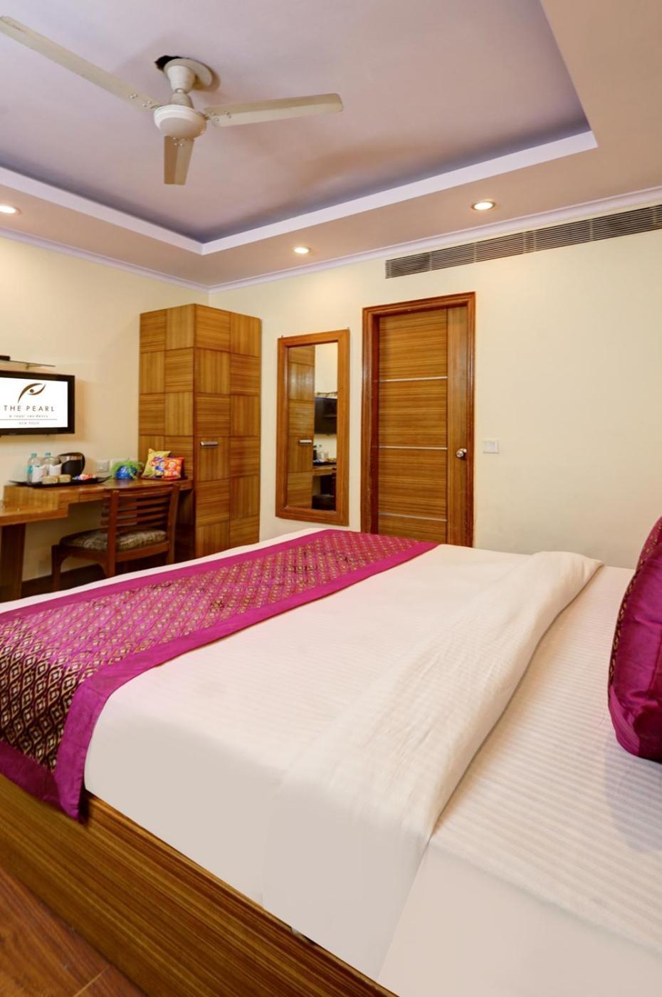The Pearl- A Royal Residency