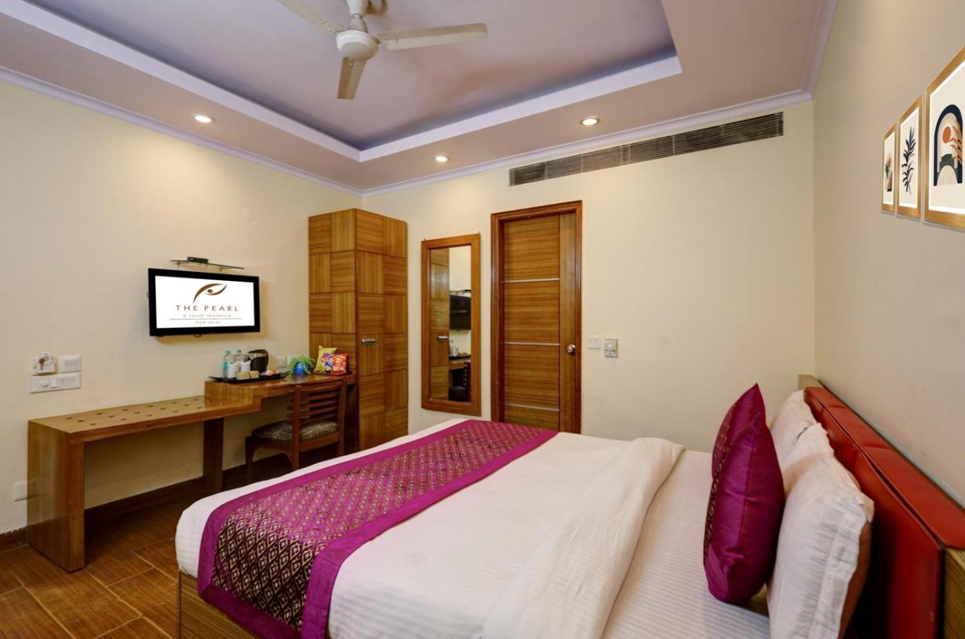 Hotel The Pearl- A Royal Residency