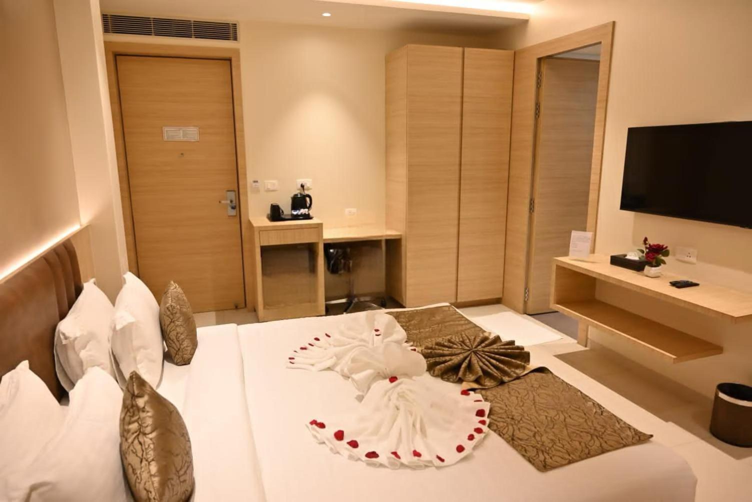 Hotel Ramida Plaza At Delhi Airport