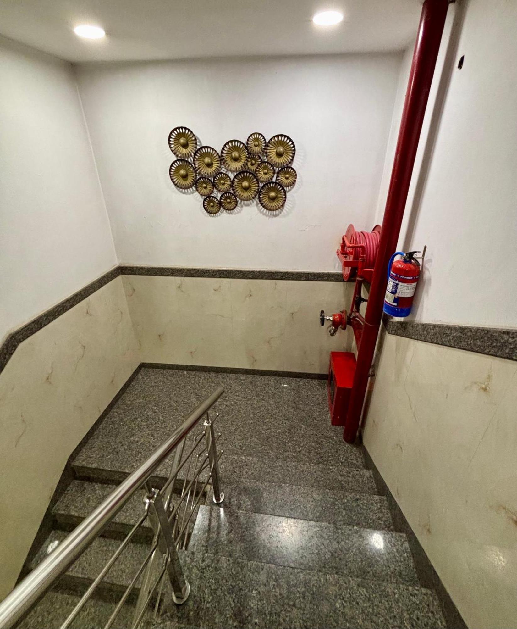 Satyam Guest house