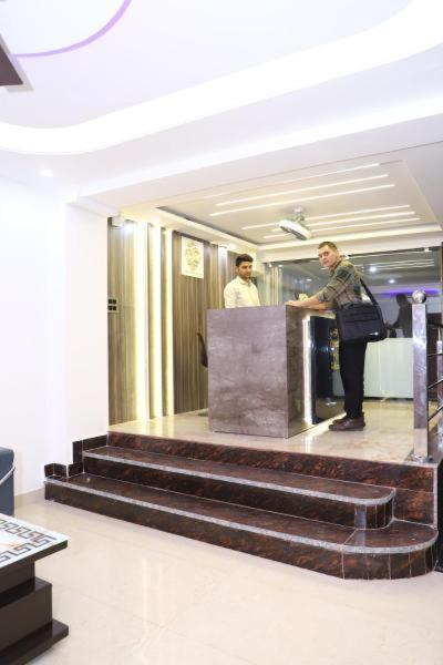 Hotel Ecg Grand Inn-near Delhi Airport *