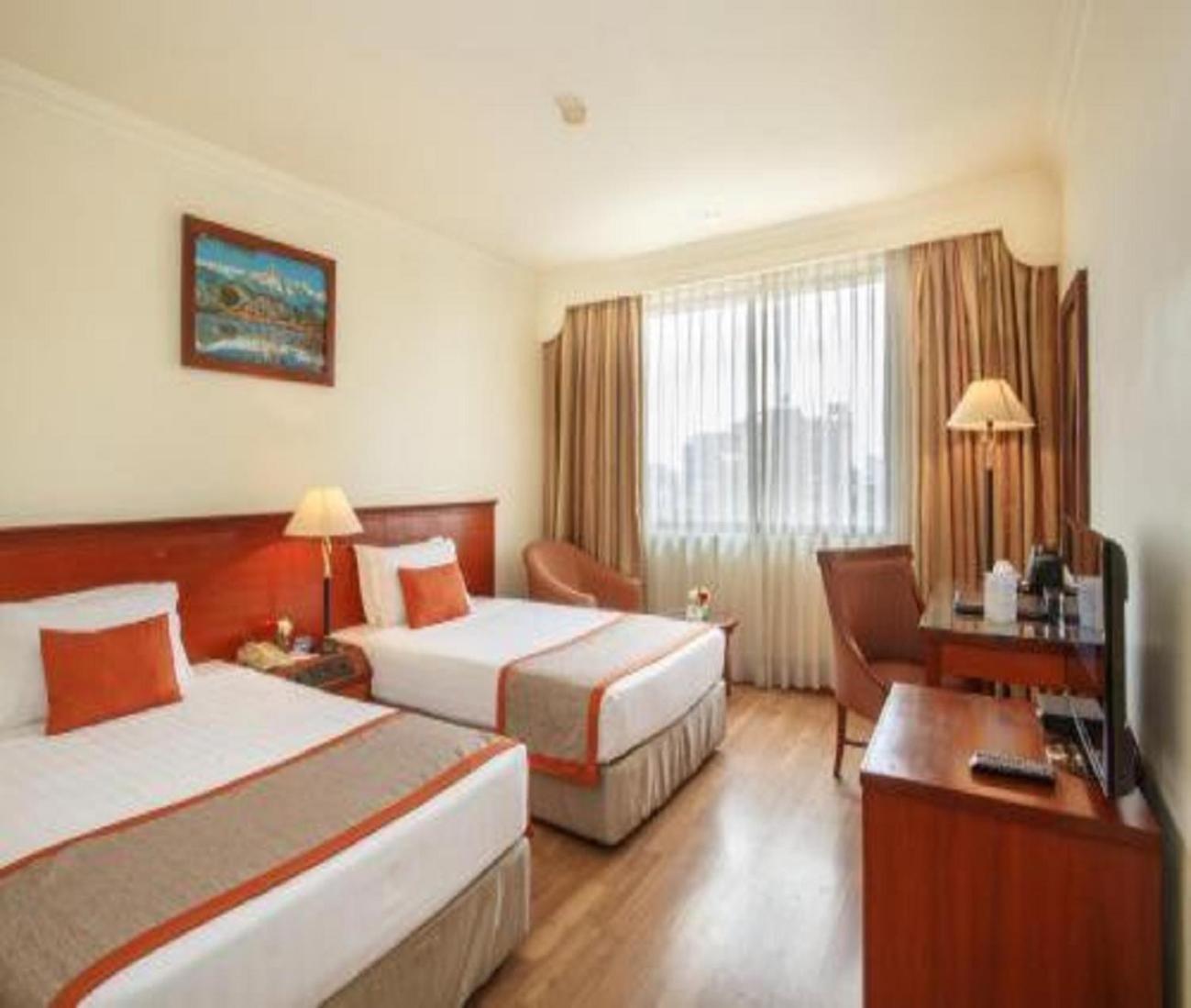 Aela Grand Near Delhi Airport By La Casa