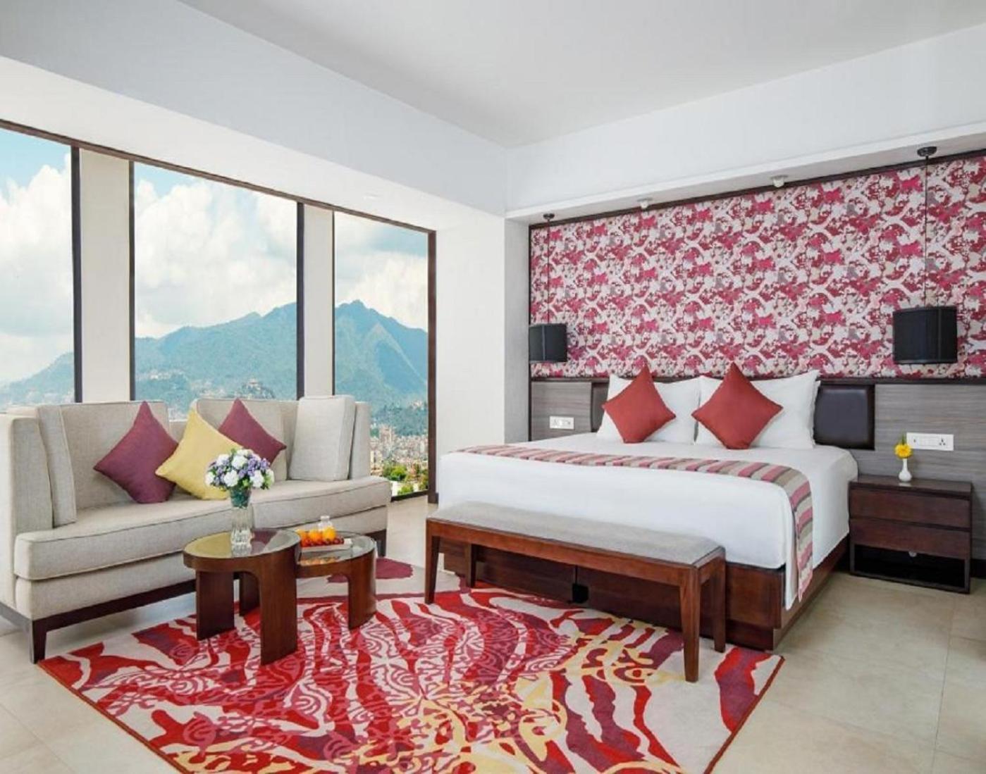 Aela Grand Near Delhi Airport By La Casa 4*