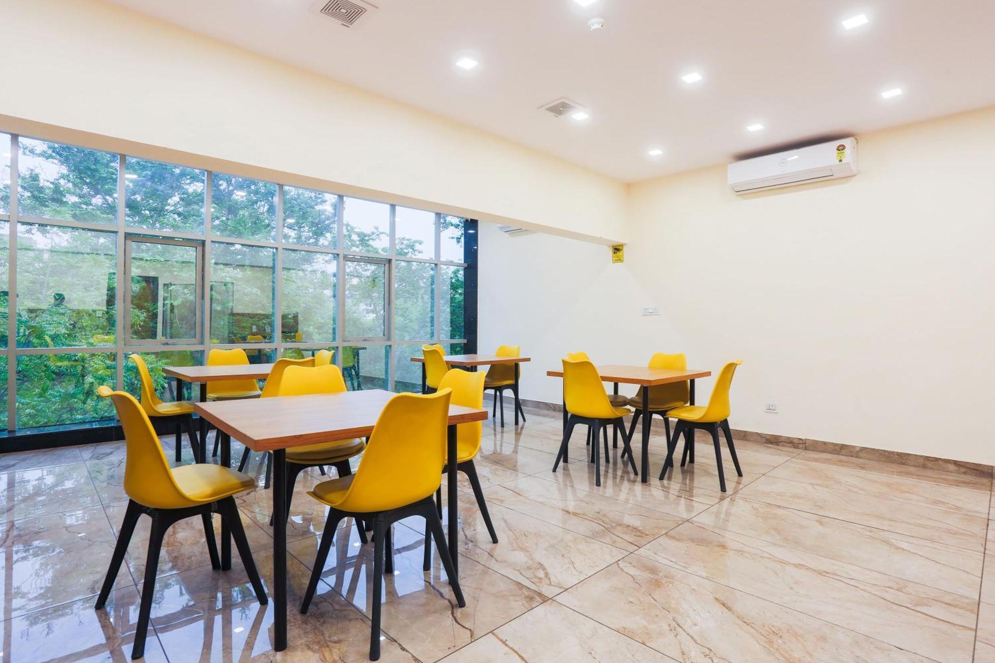Hotel Super Townhouse Vikaspuri