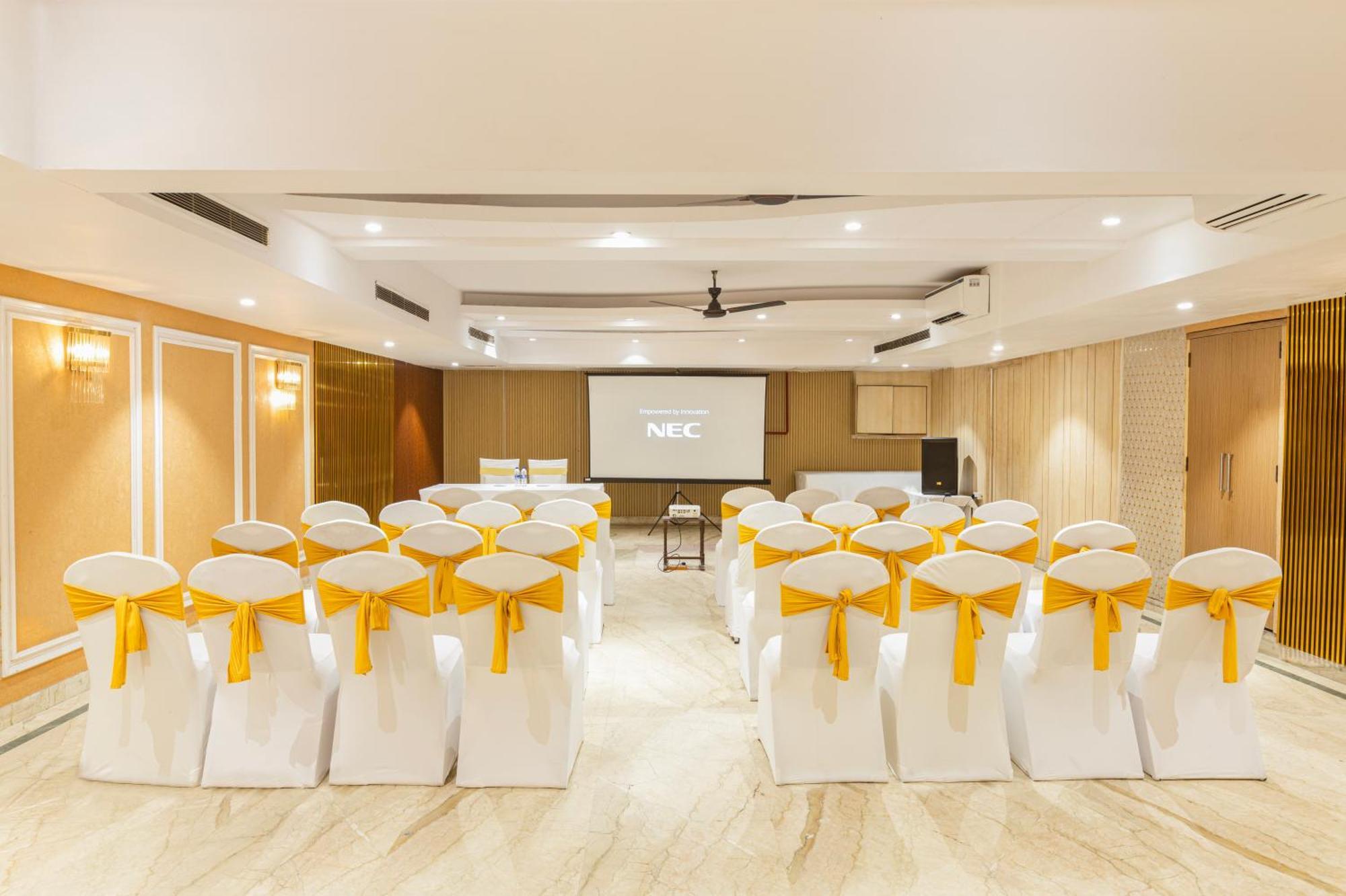 The Orion Express - East Of Kailash Hotel 3*