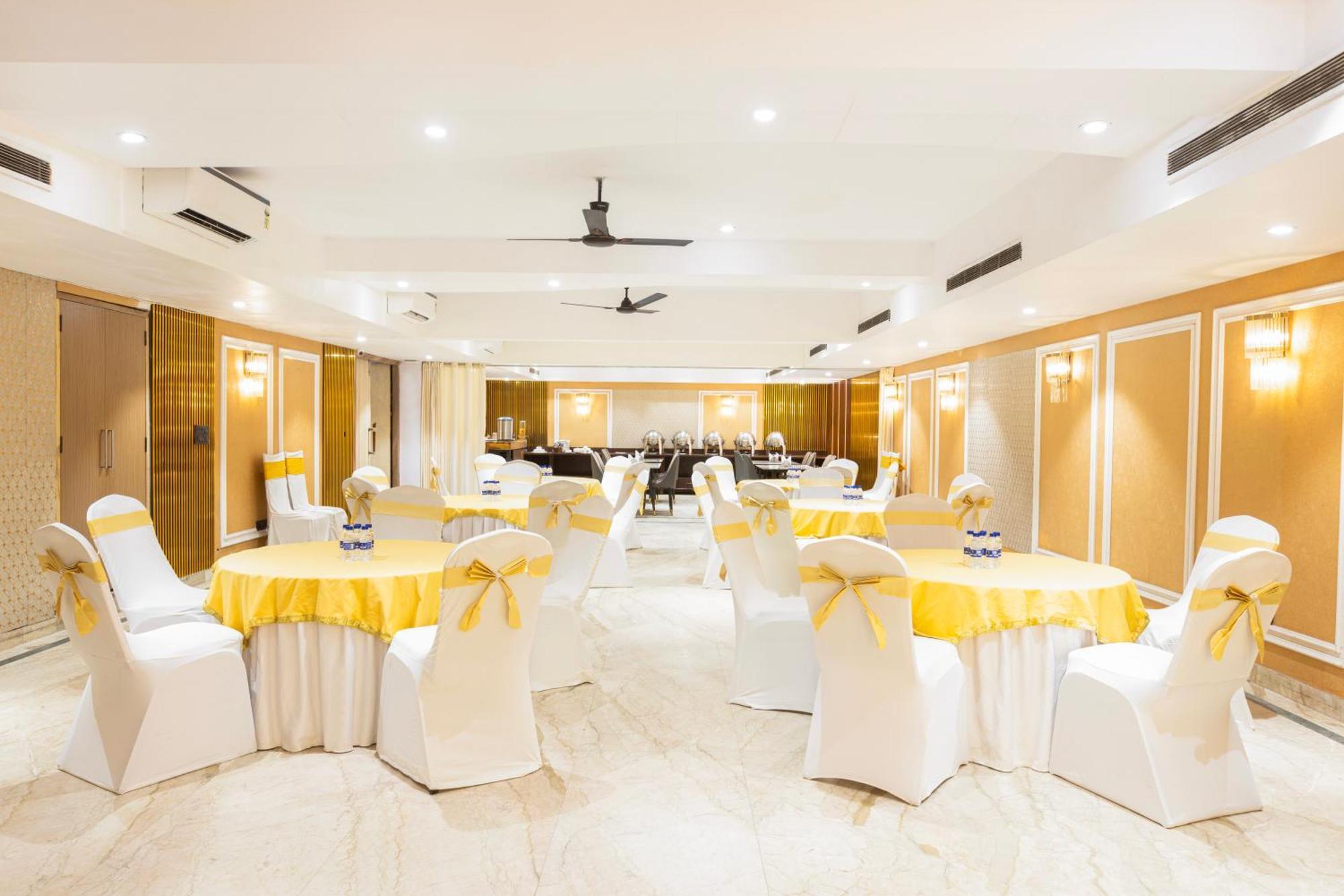 The Orion Express - East Of Kailash Hotel 3*