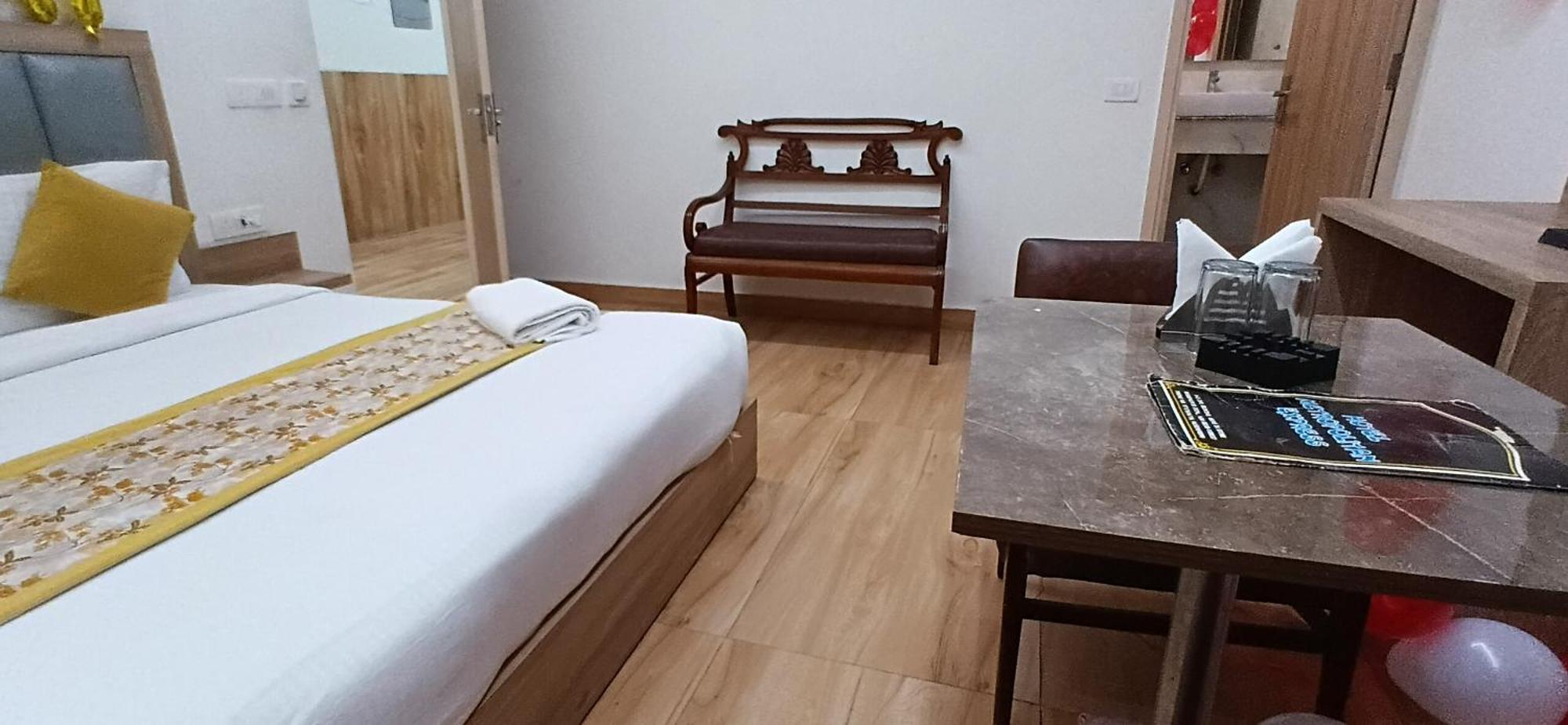The Metropolitan Igi Airport Hotel