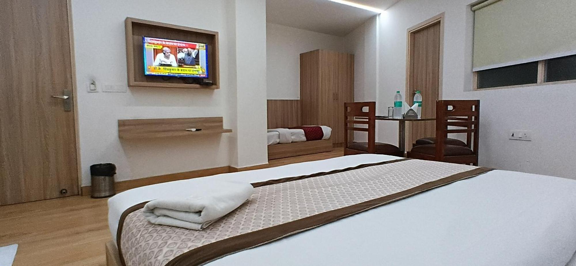 Hotel The Metropolitan Igi Airport
