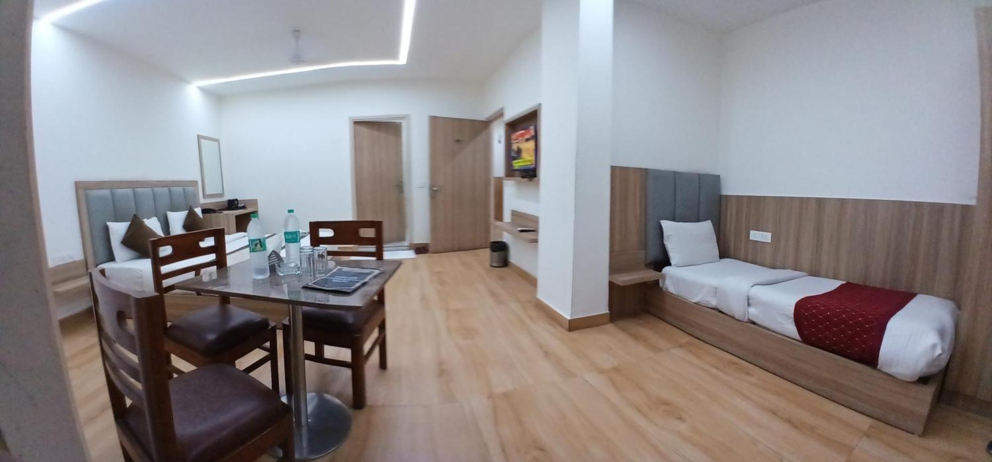 Hotel The Metropolitan Igi Airport New Delhi