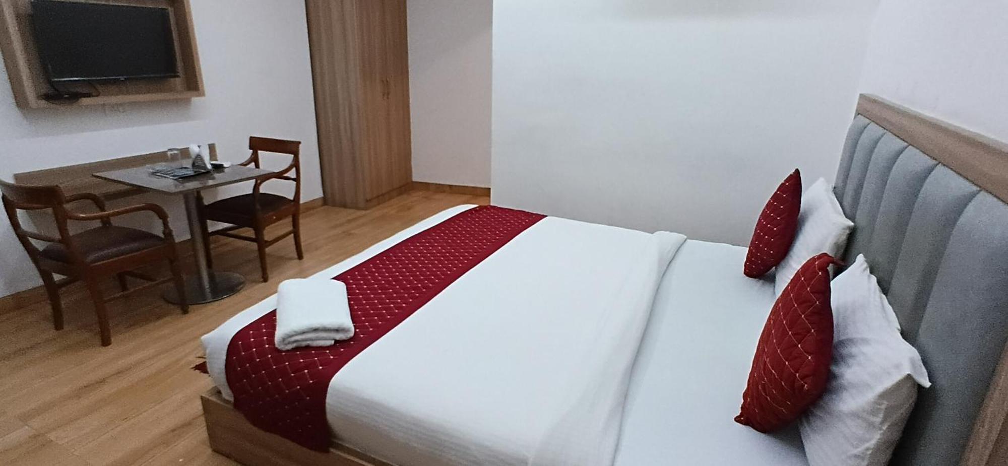 The Metropolitan Igi Airport 4*