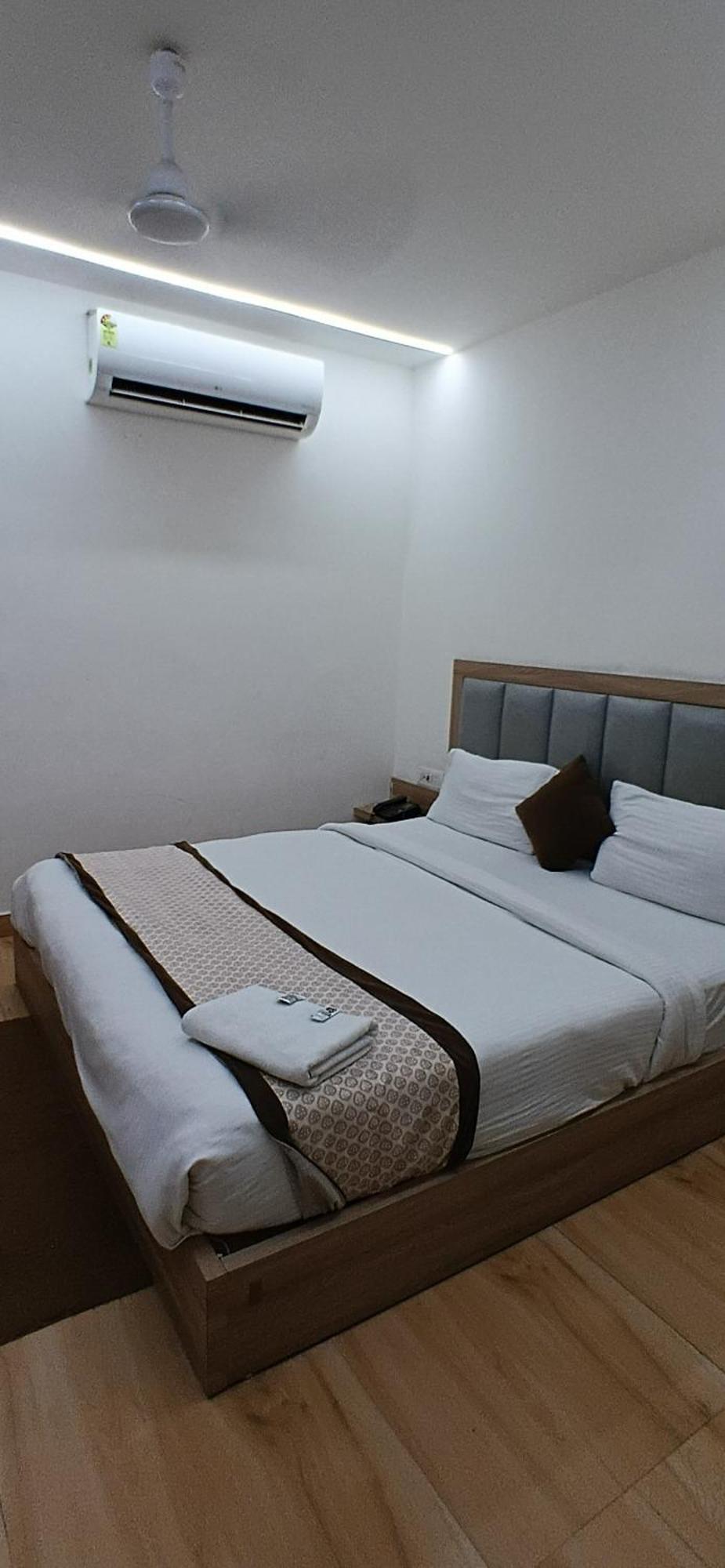 The Metropolitan Igi Airport Hotel