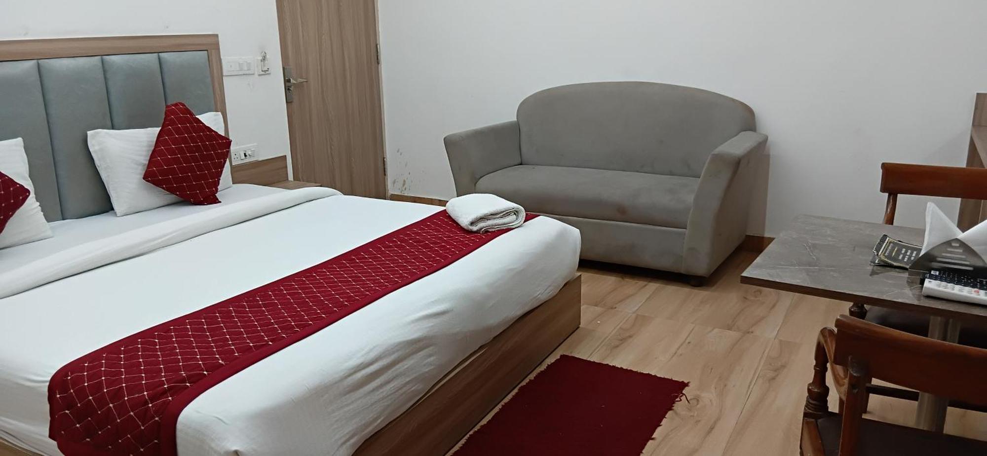 Hotel The Metropolitan Igi Airport New Delhi