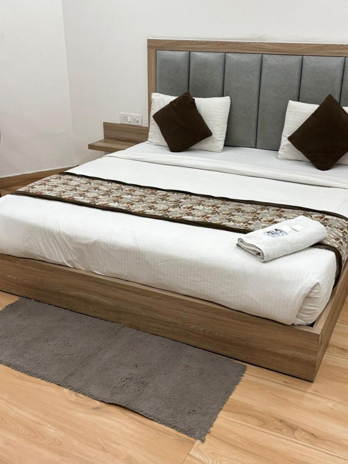 Hotel The Metropolitan Igi Airport New Delhi