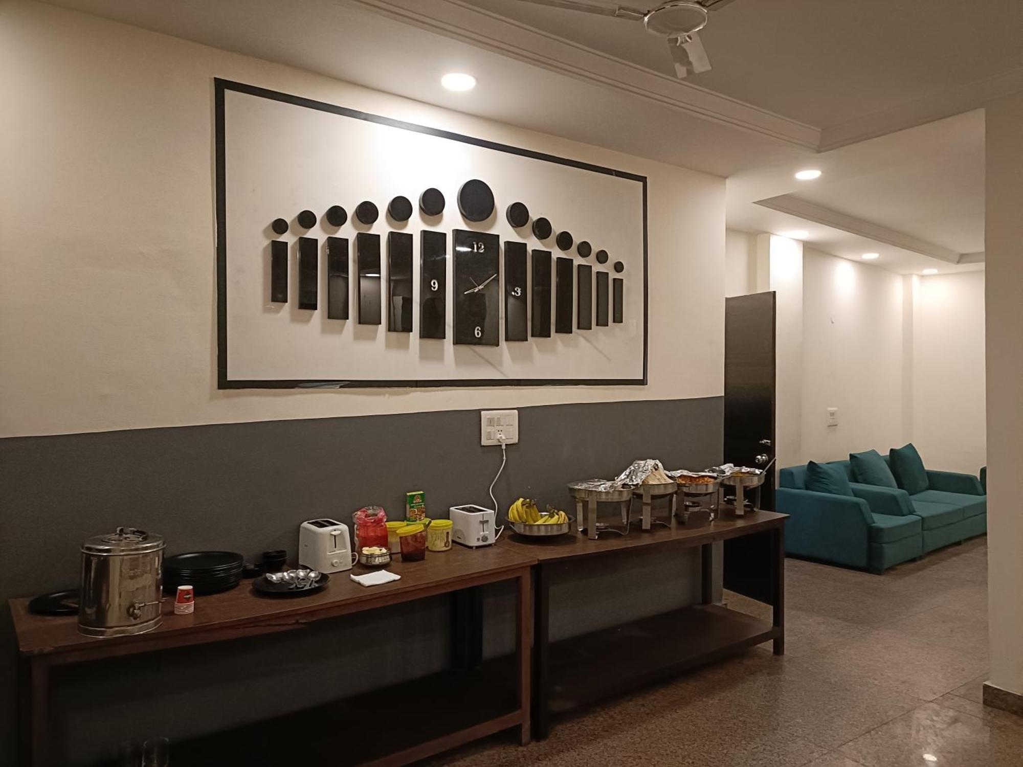 Hotel Classic Paradise At Airport New Delhi