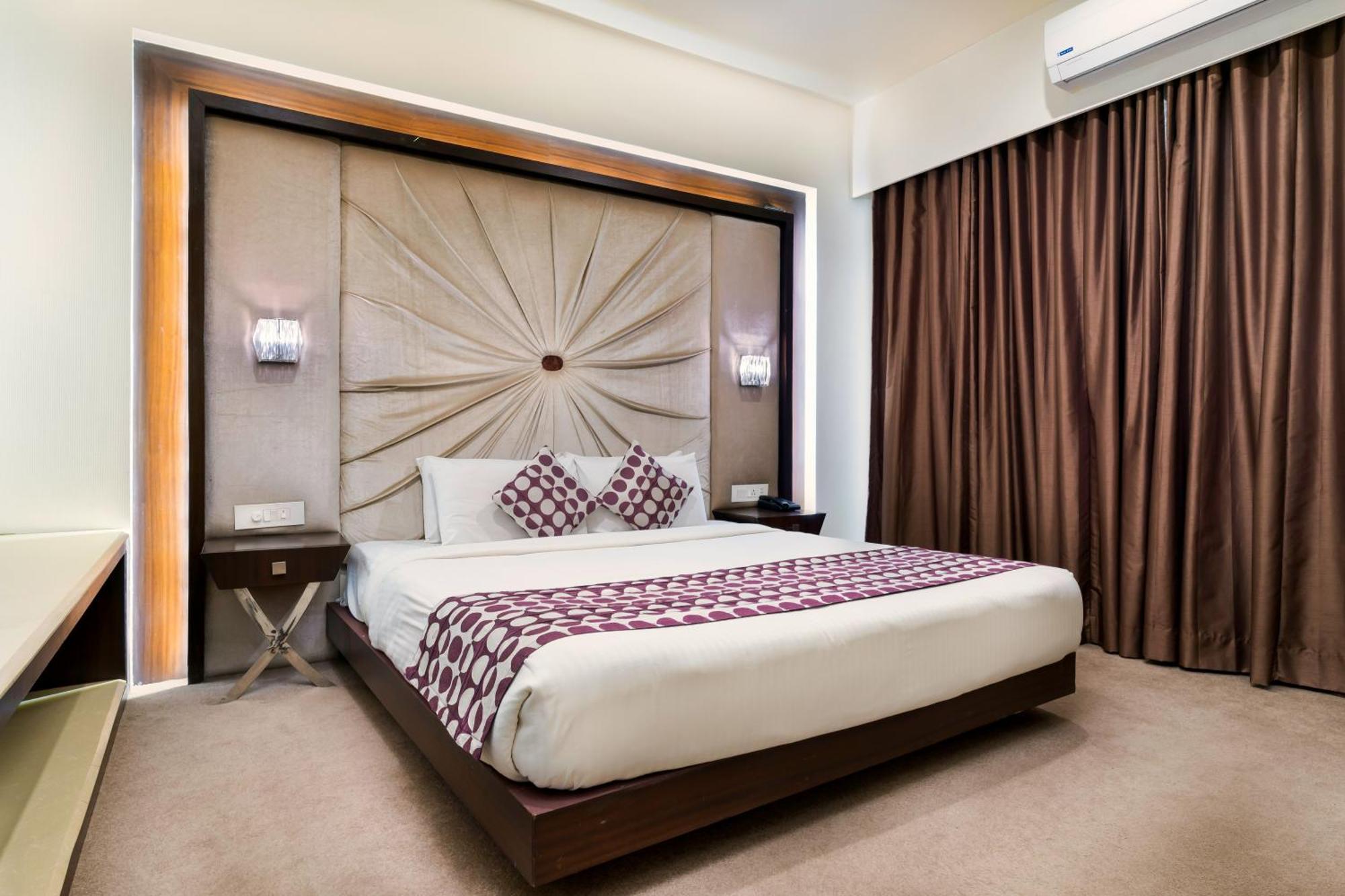 Hotel Ambience Plaza Jmd - Delhi Airport
