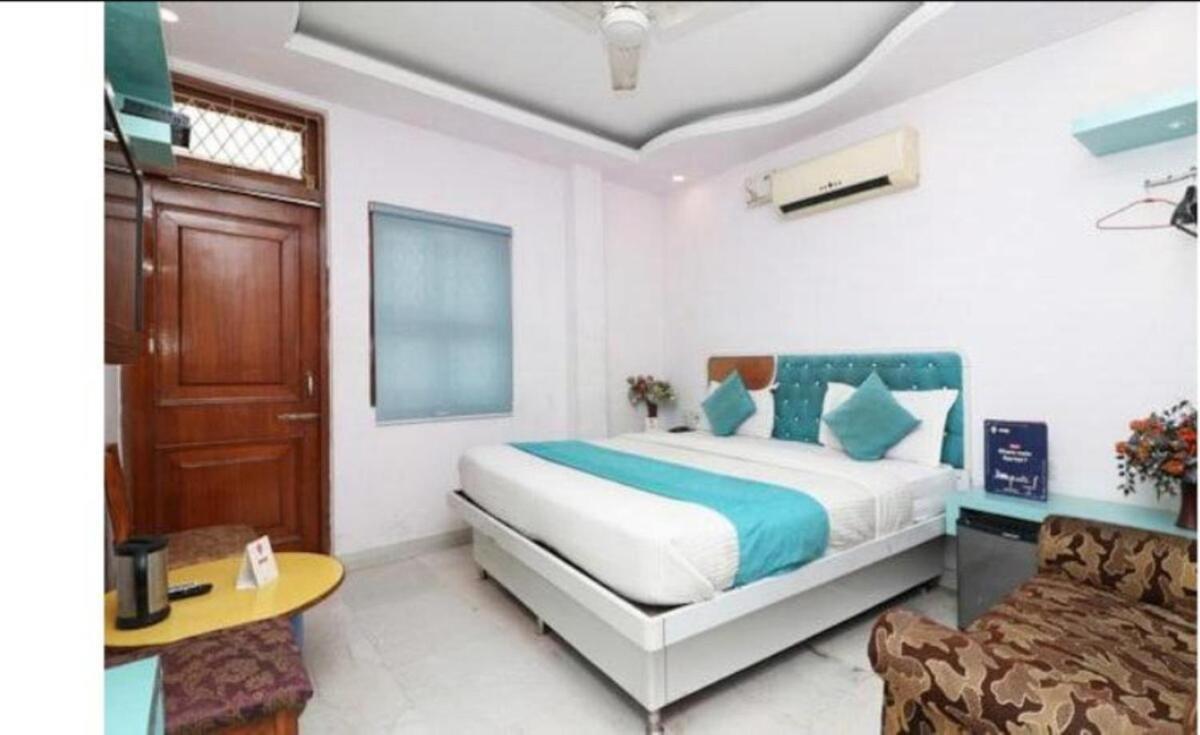 Private In Anoop, Paharganj * New Delhi