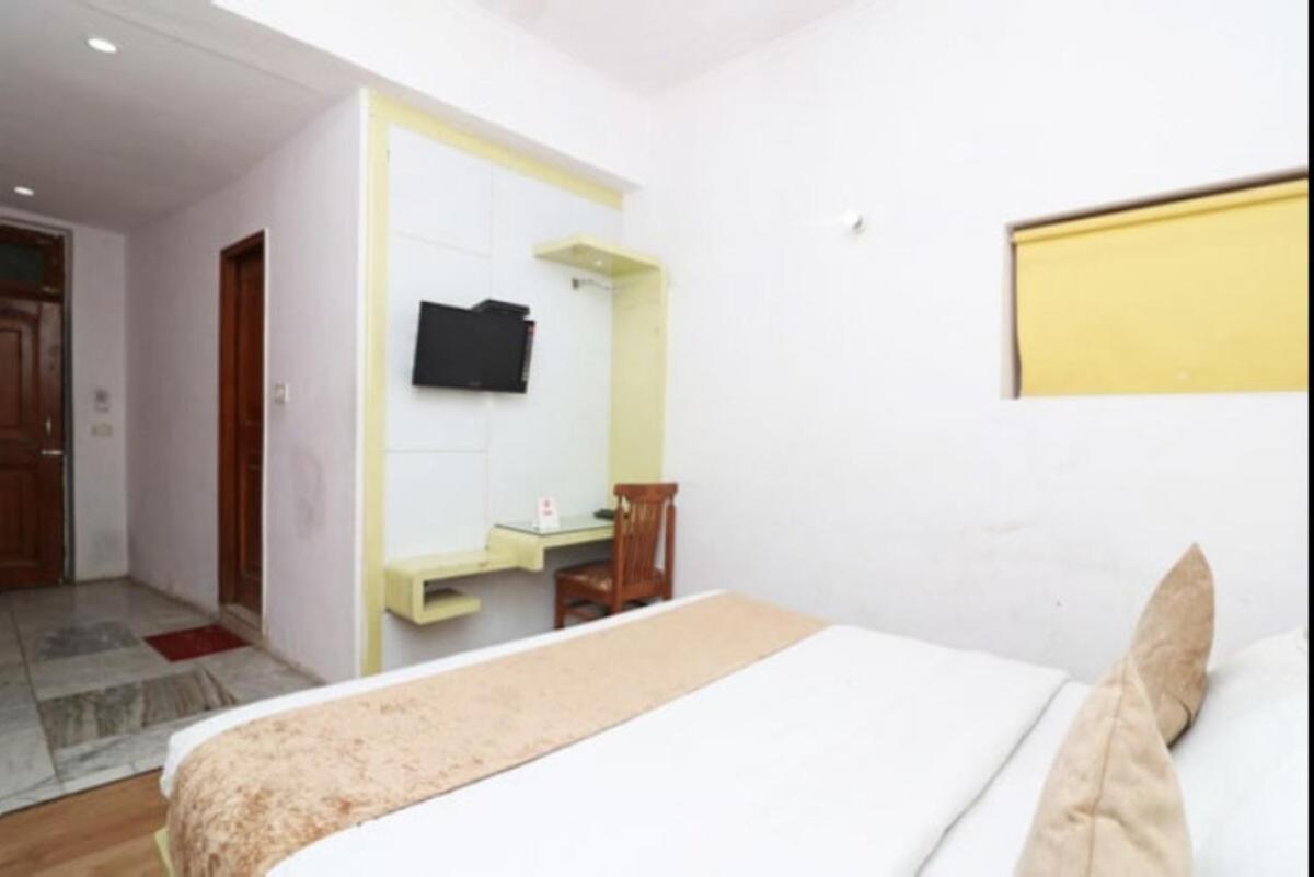 Private In Anoop, Paharganj Apartment New Delhi