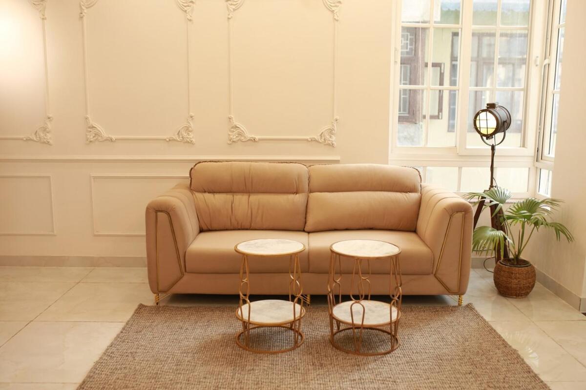 Apartment Stylish 1bhk, Dwarka I Yashobhoomi I Delhi Airport