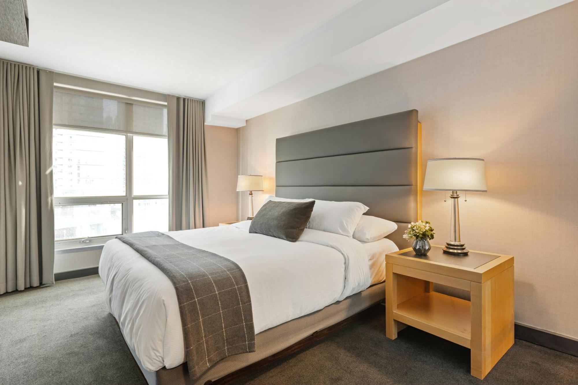 Ambience Plaza Jmd - Delhi Airport Hotel 4*