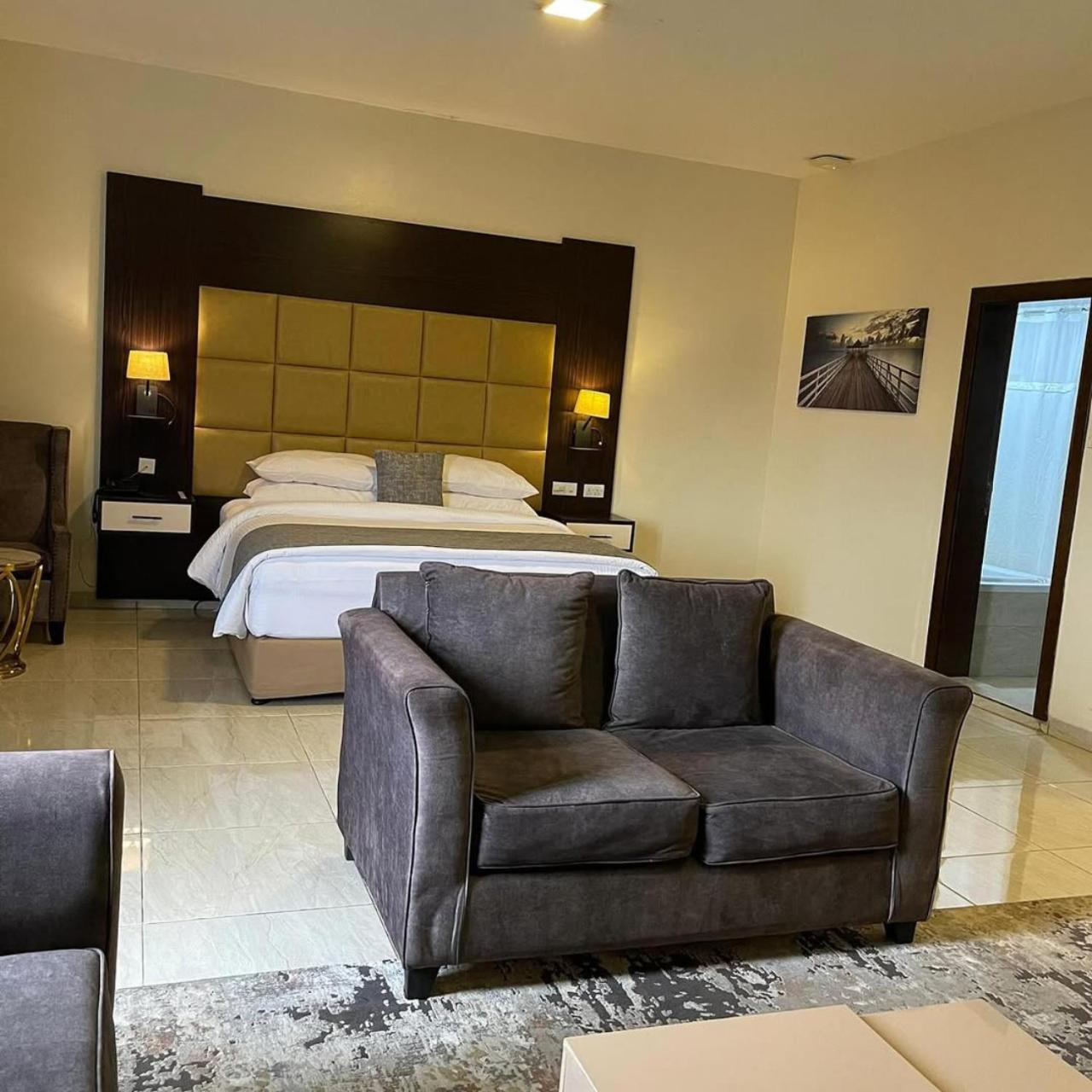 Olive Aero Near Delhi Airport Hotel