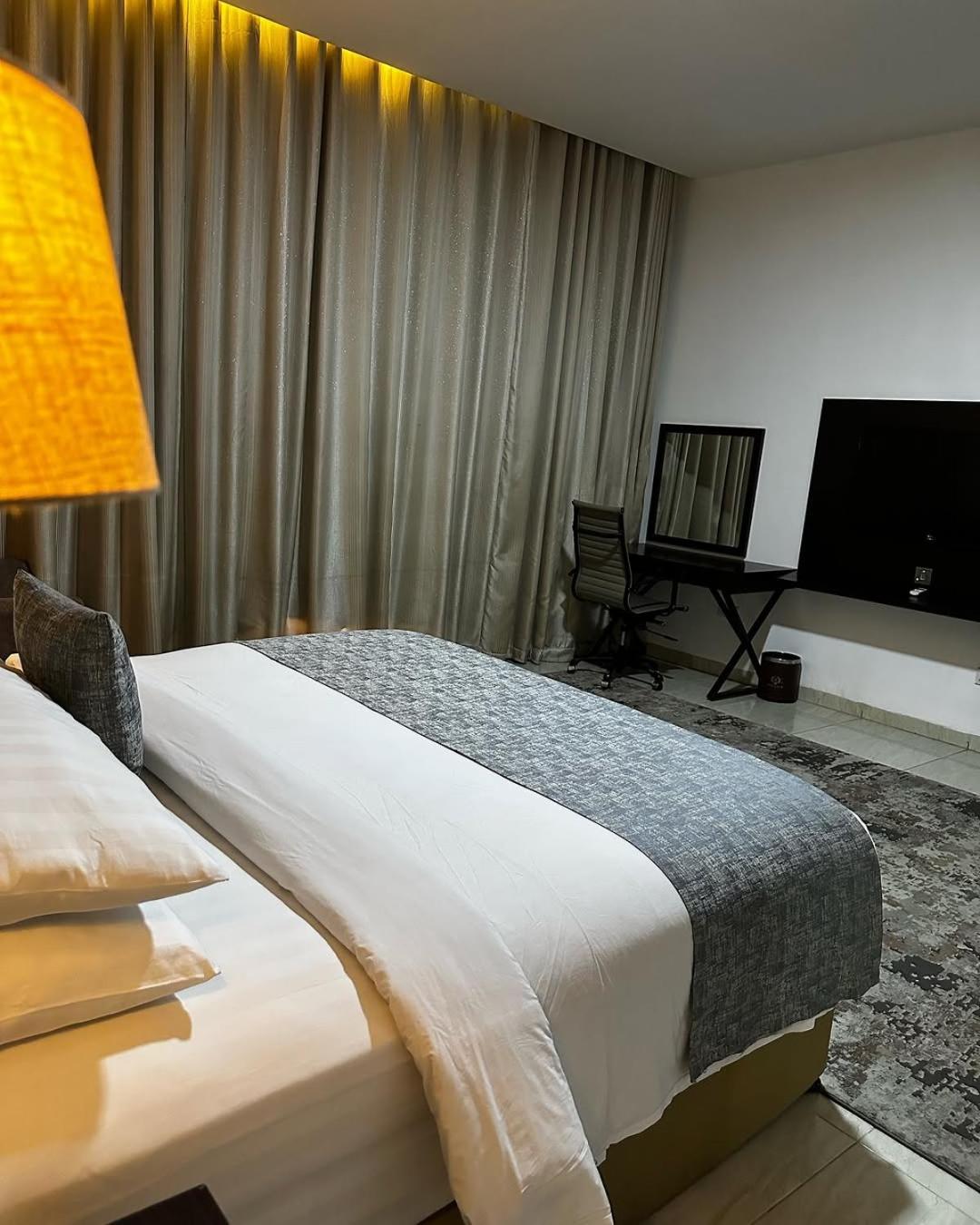 Hotel Olive Aero Near Delhi Airport