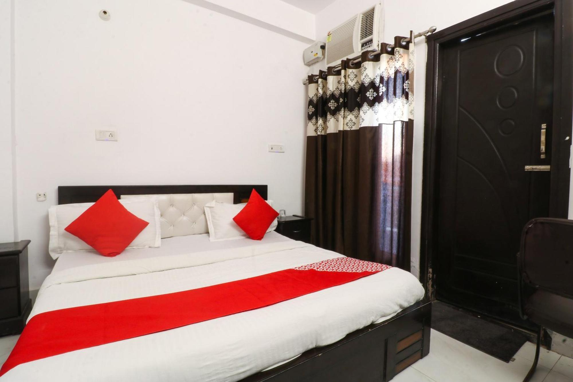 O Silver Palace Near Dwarka Sector 9 Metro Station Hotel Delhi (National Capital Territory of India)