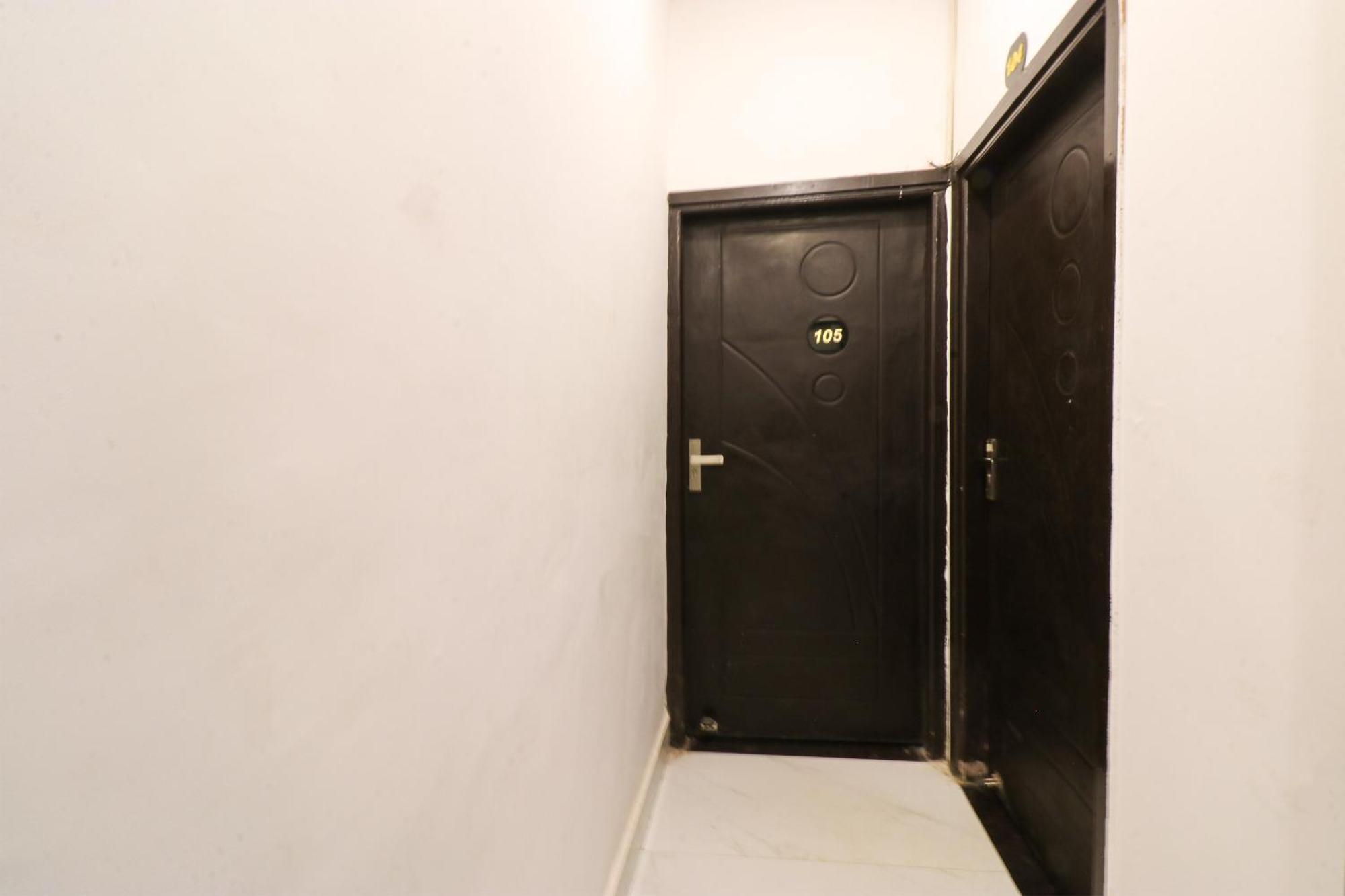 Hotel O Silver Palace Near Dwarka Sector 9 Metro Station Delhi (National Capital Territory of India)