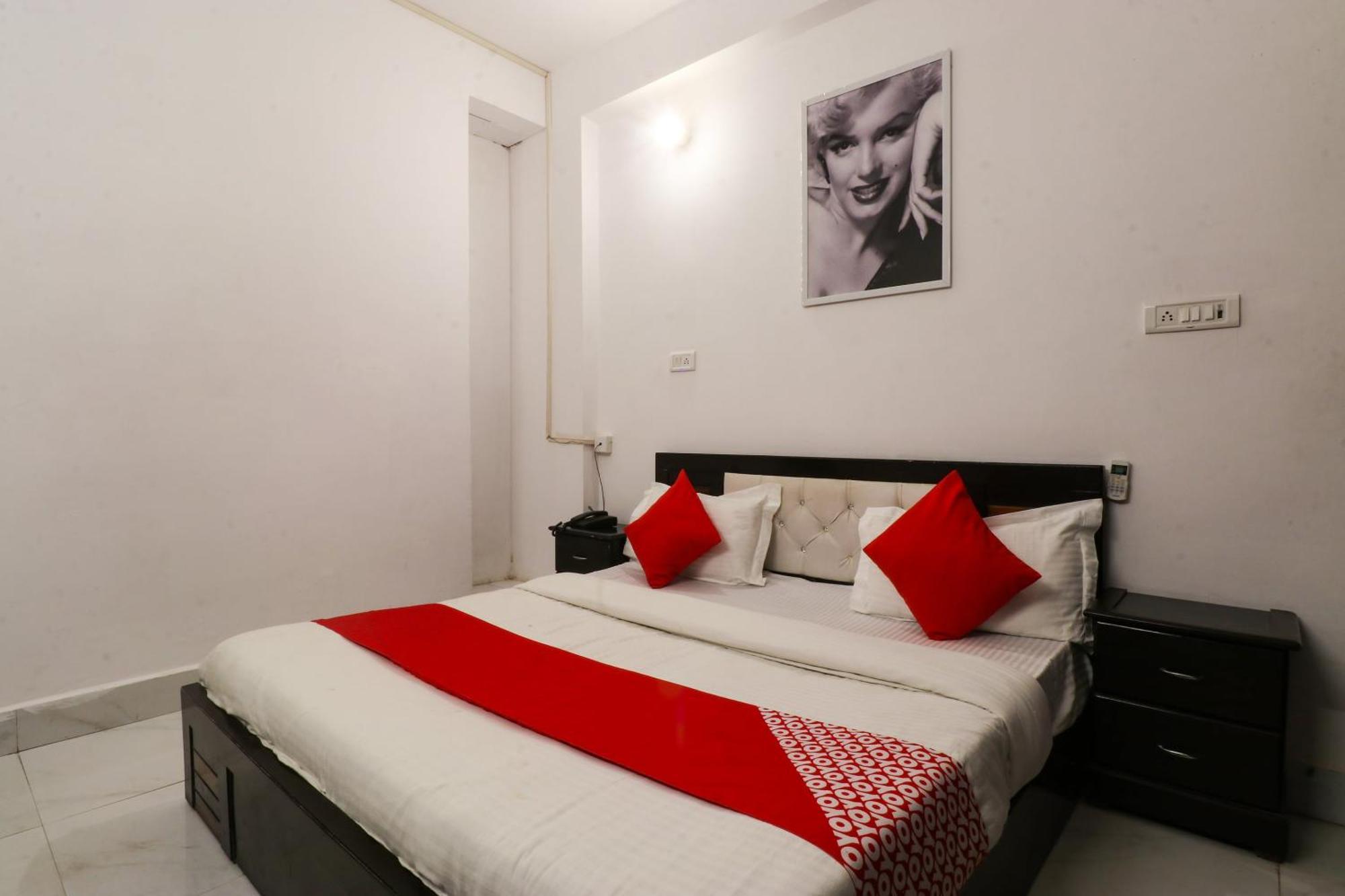 O Silver Palace Near Dwarka Sector 9 Metro Station Delhi (National Capital Territory of India)