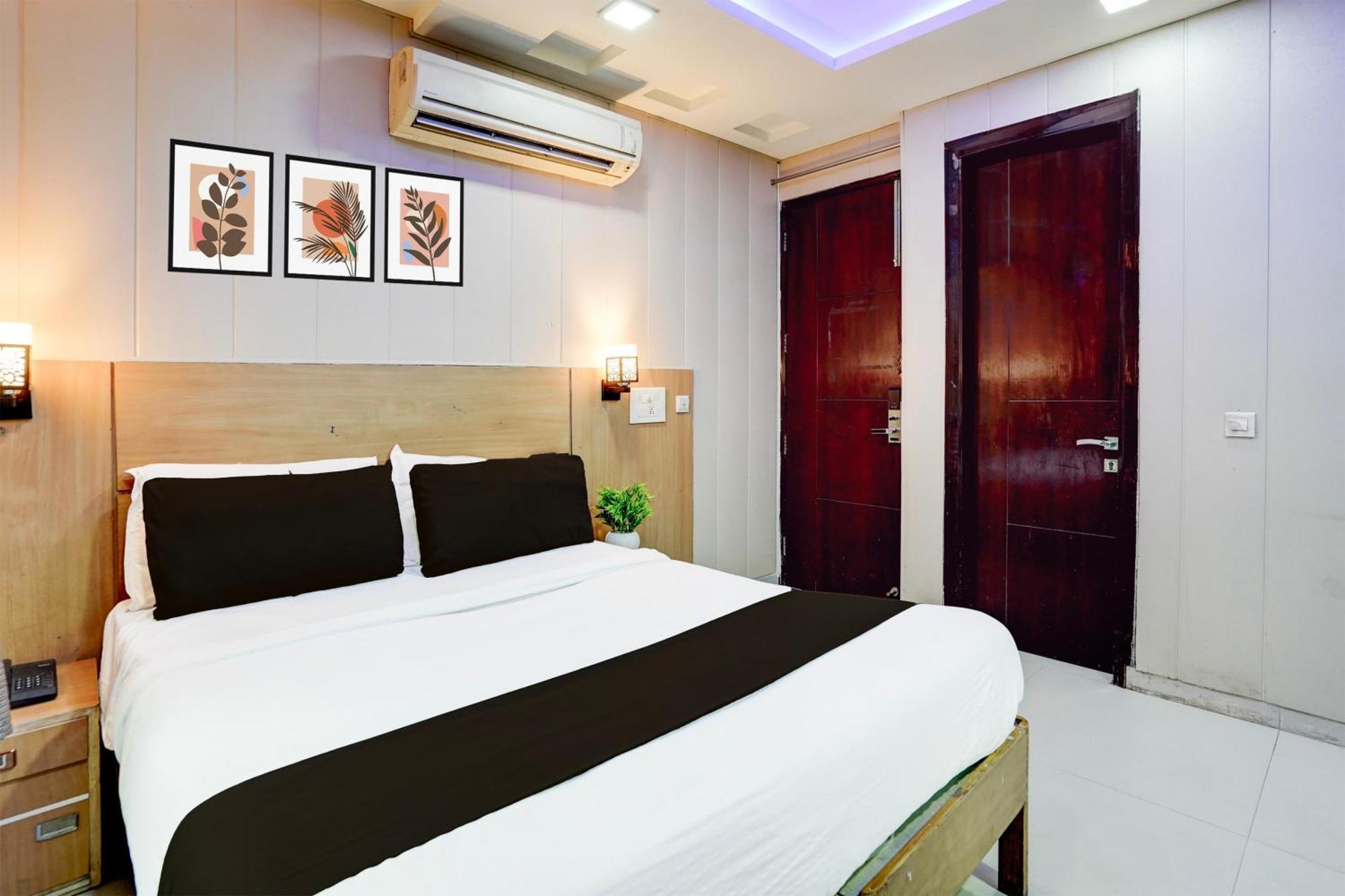 Hotel Super O Rohini Sector 24 3*