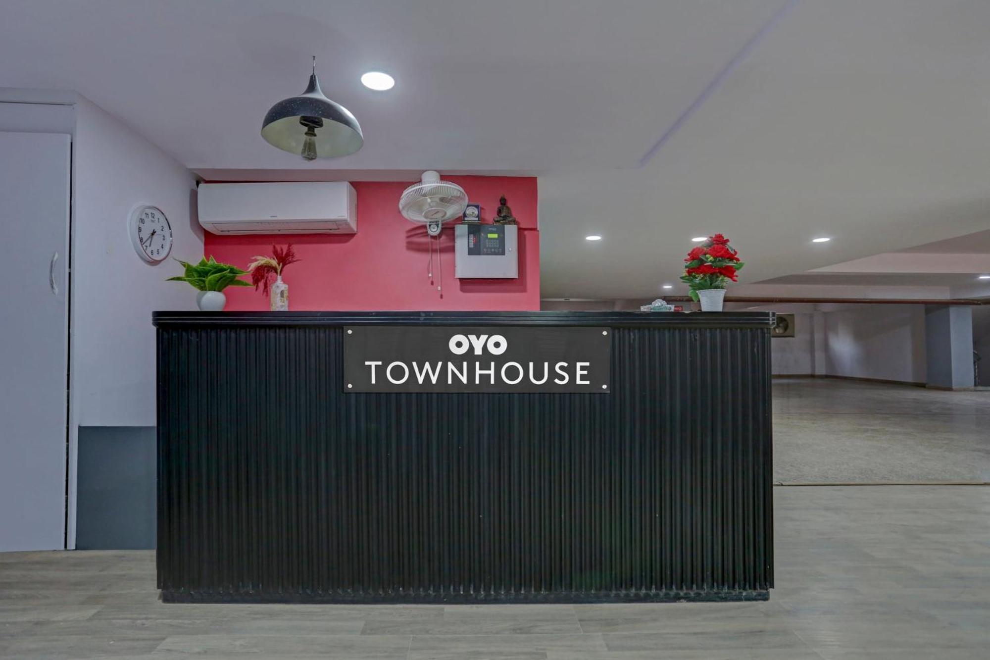 Hotel Collection O County Delhi (National Capital Territory of India)