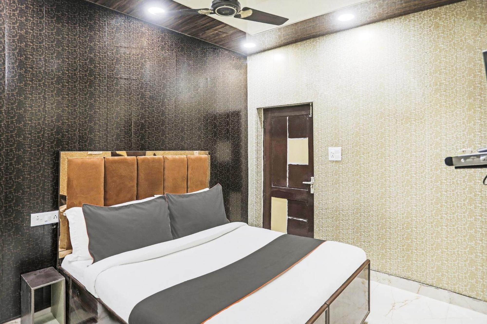 O Kashish Residency Near Model Town Metro Station Hotel Nova Deli