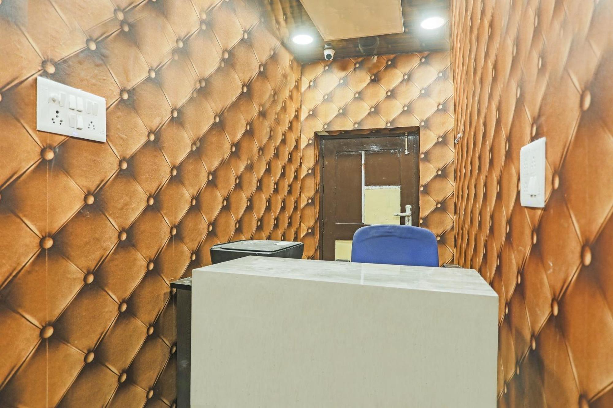 O Kashish Residency Near Model Town Metro Station