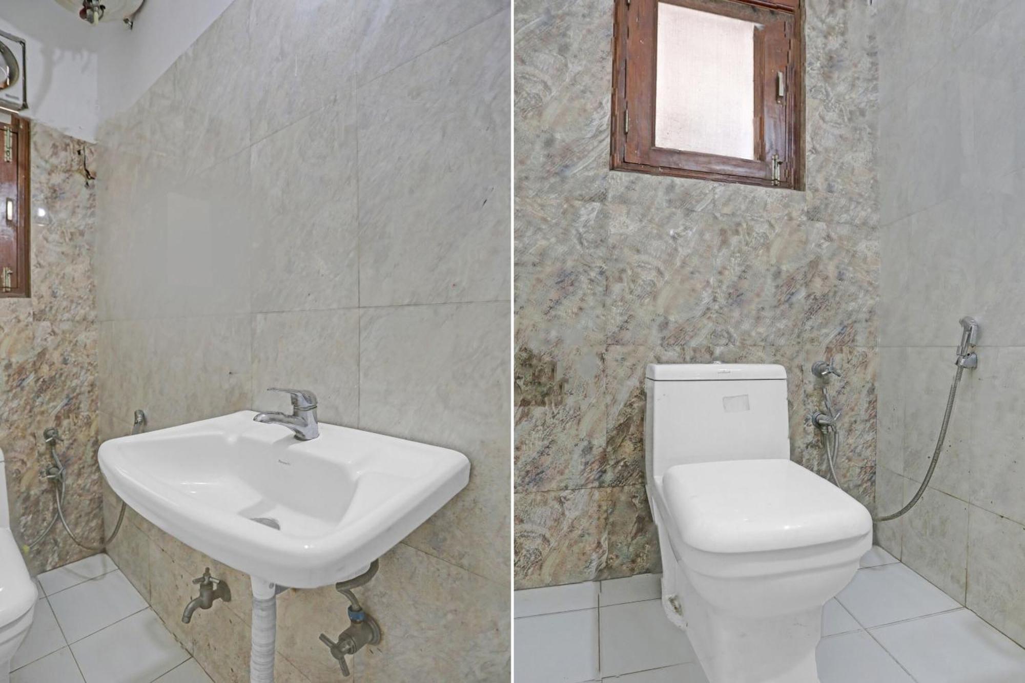O Premium Near Dlf Avenue Saket Hotel New Delhi
