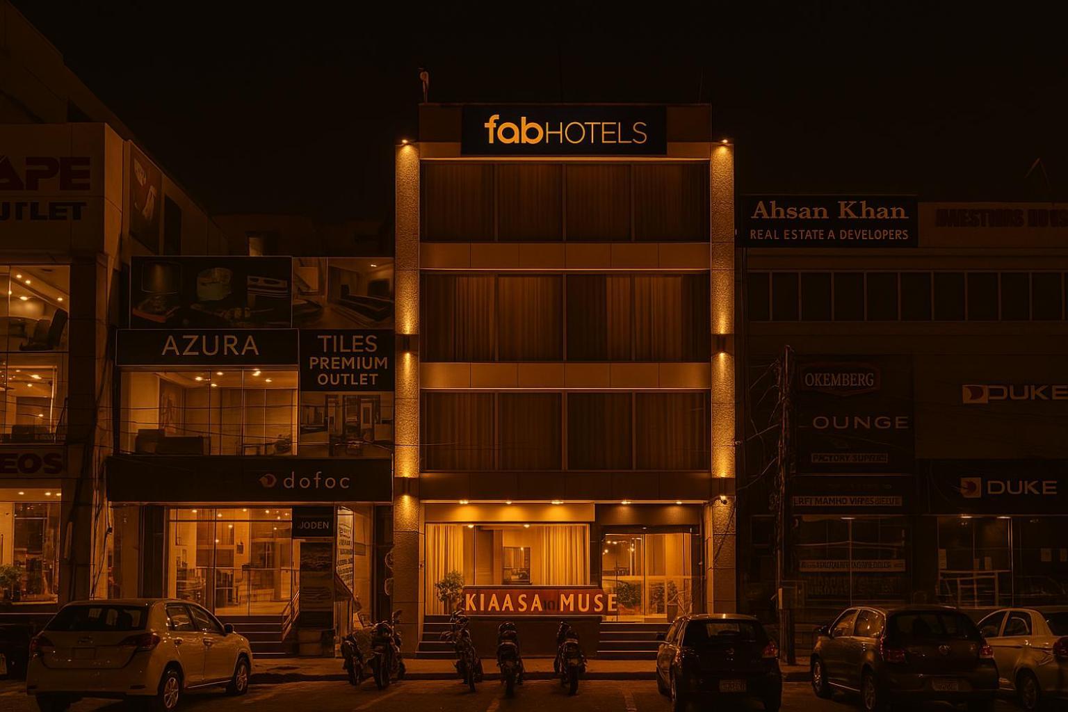 Hotel Fabexpress The Paradise - Nr Apollo Hospital 3*