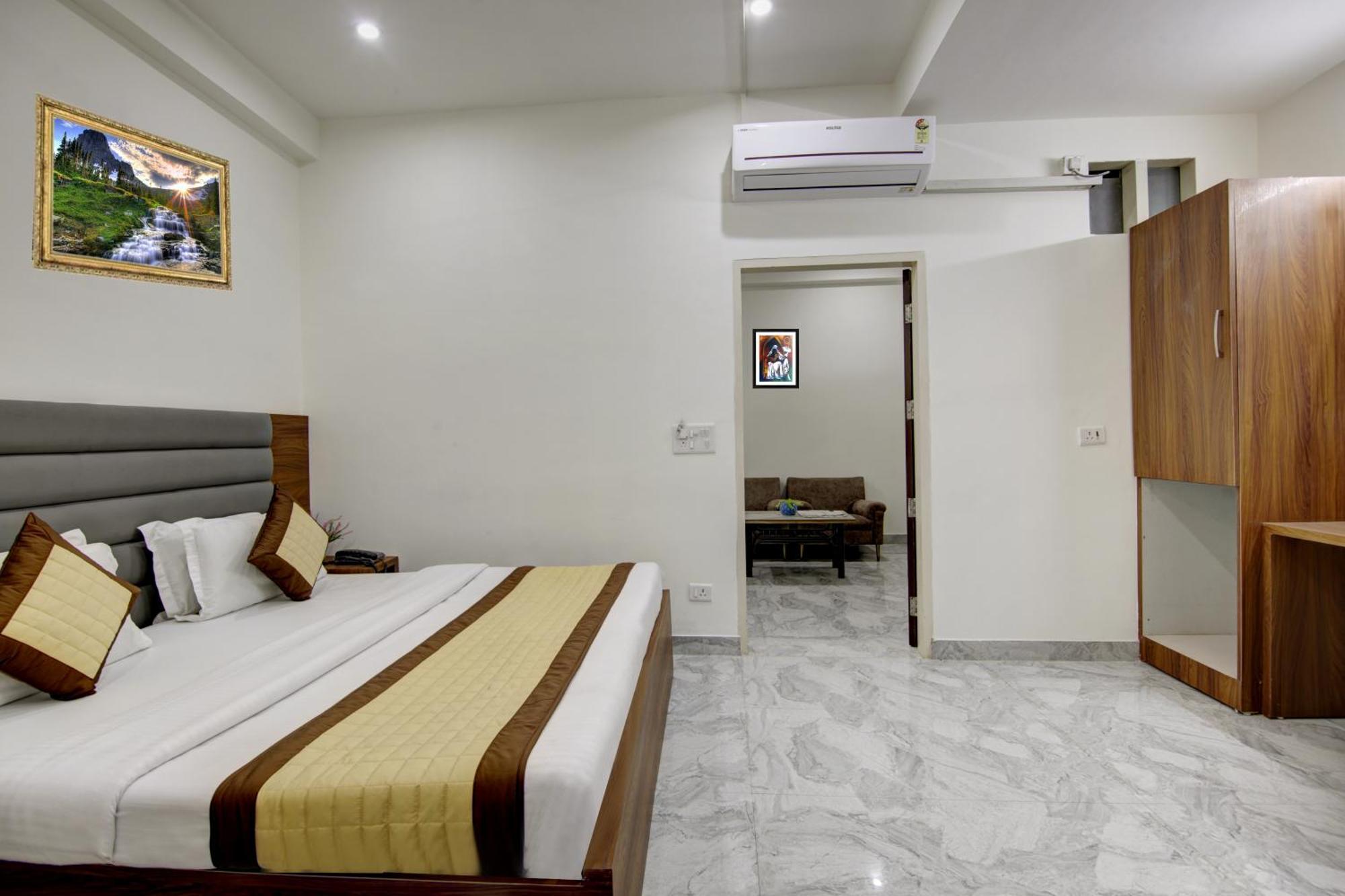 S B Near Railway Station Paharganj