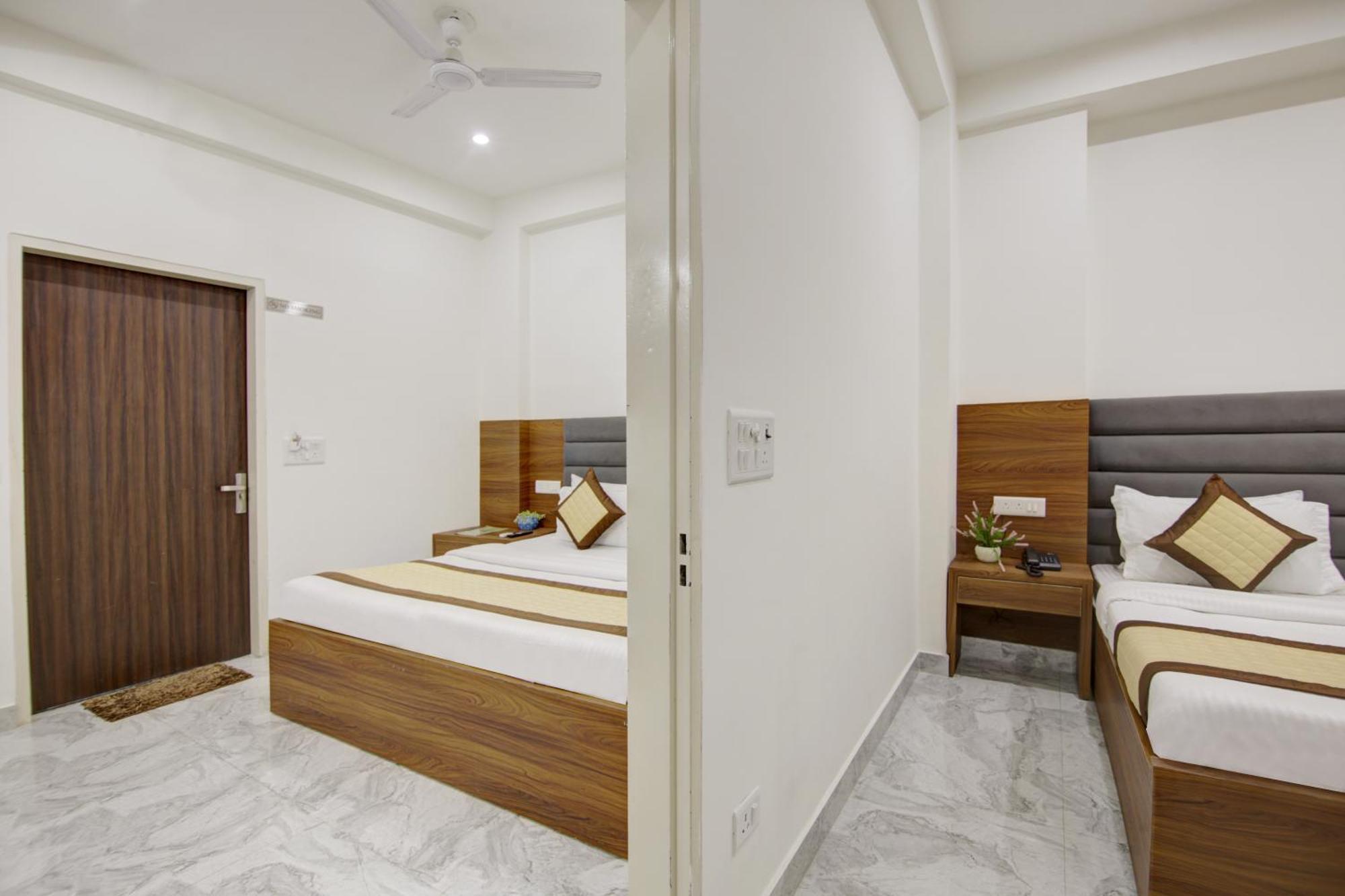 S B Near Railway Station Paharganj Hostel New Delhi
