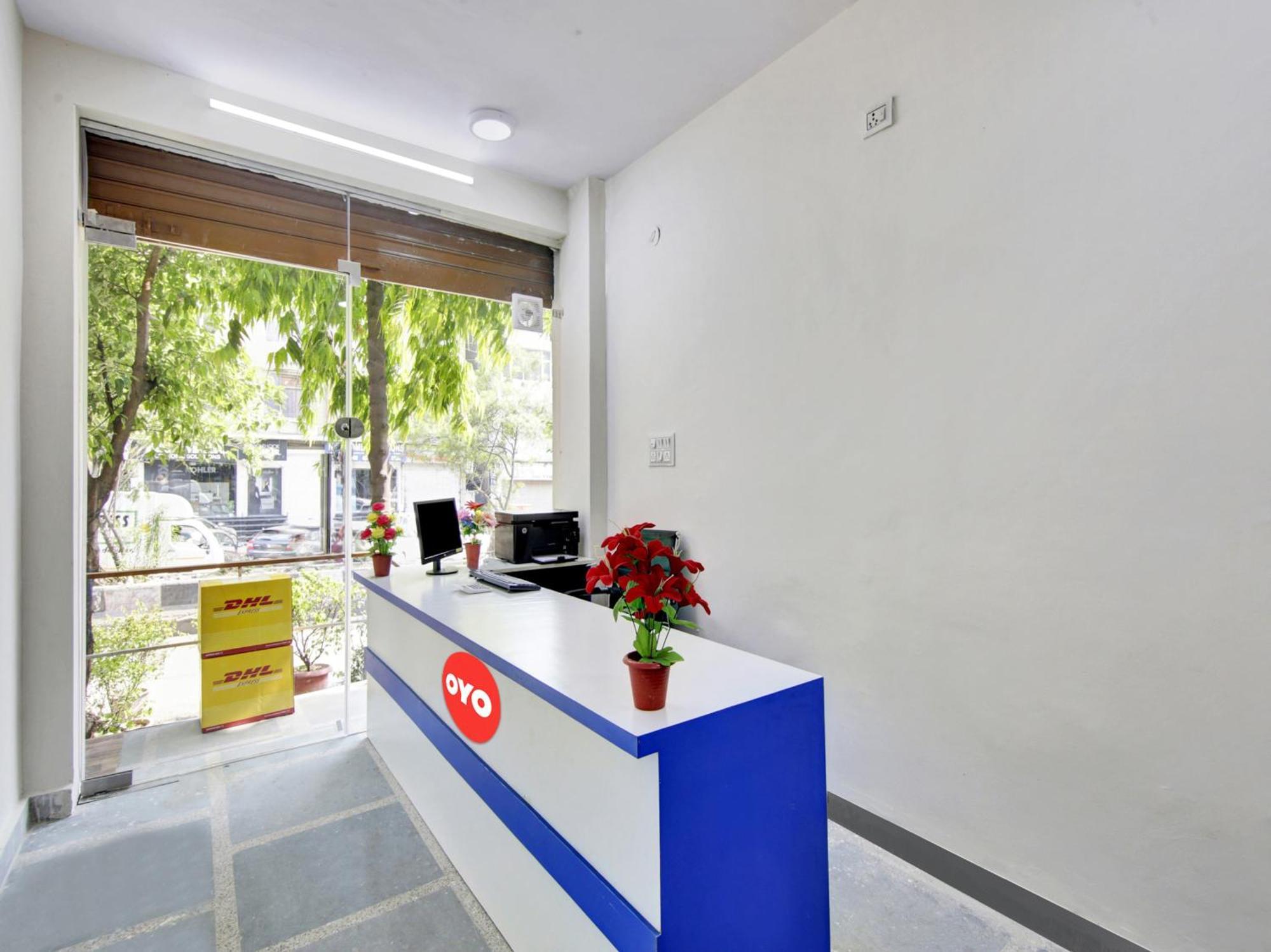 Hotel O Kailash New Delhi