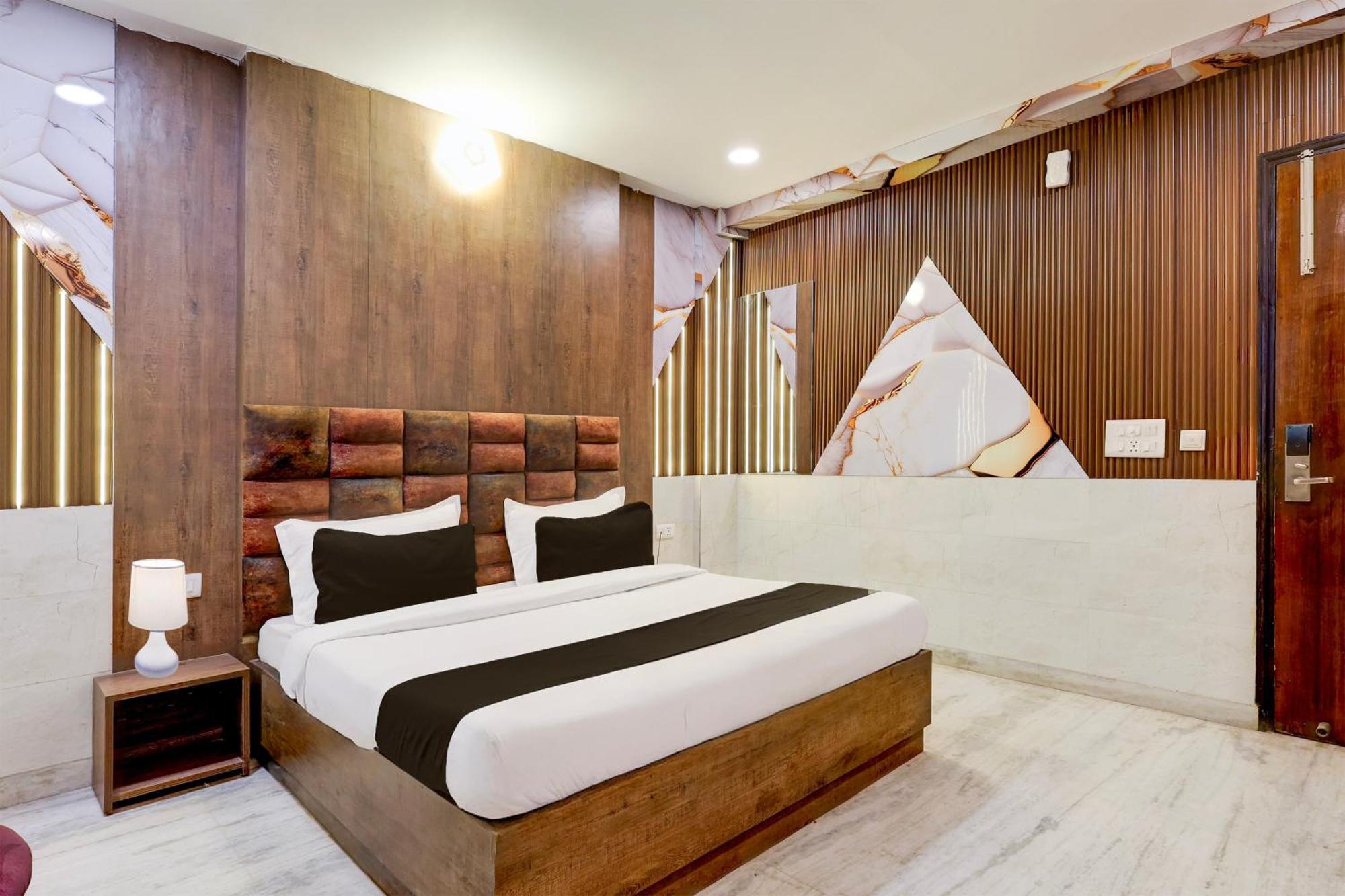 Super O Alipur Hotel Narela