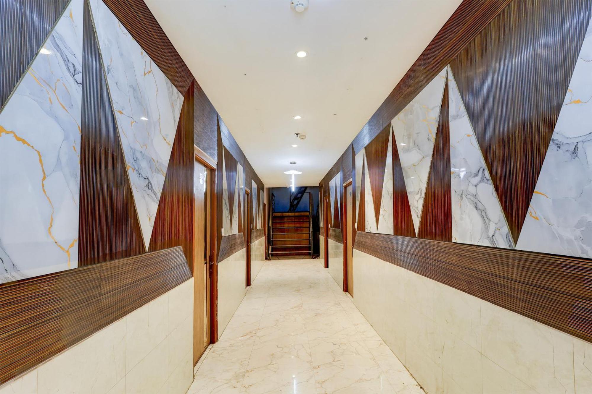 Hotel Super O Alipur Narela