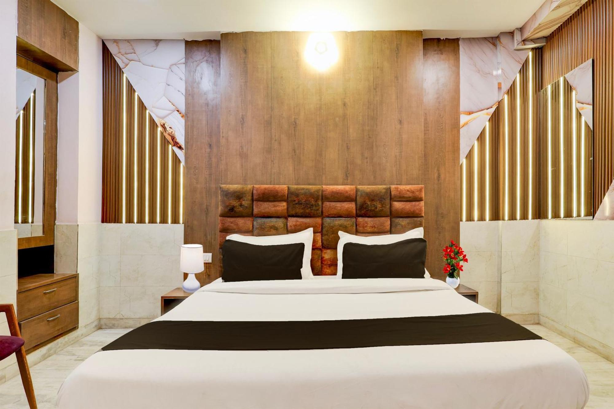 Super O Alipur Hotel Narela