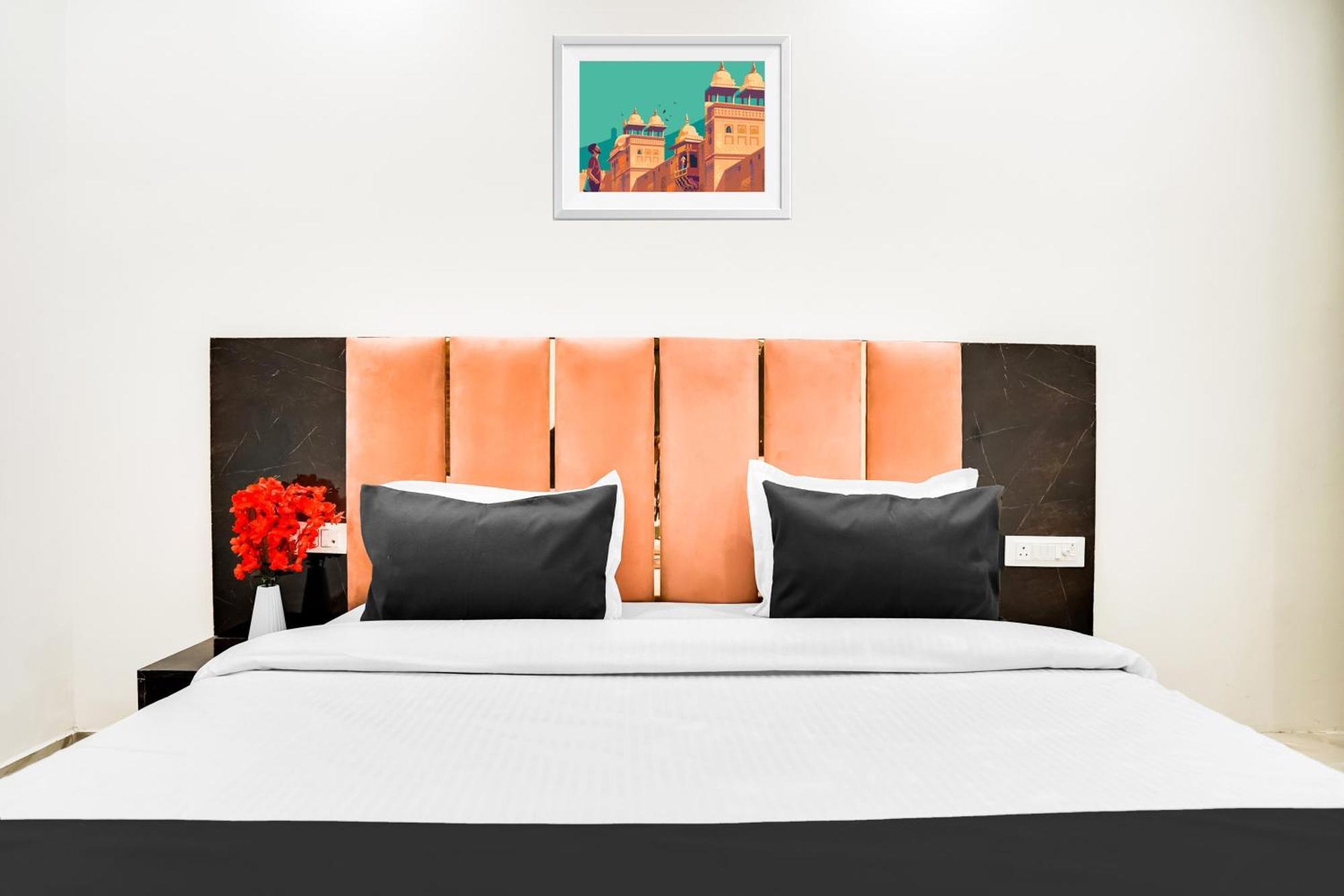 O Aarna Hotel New Delhi