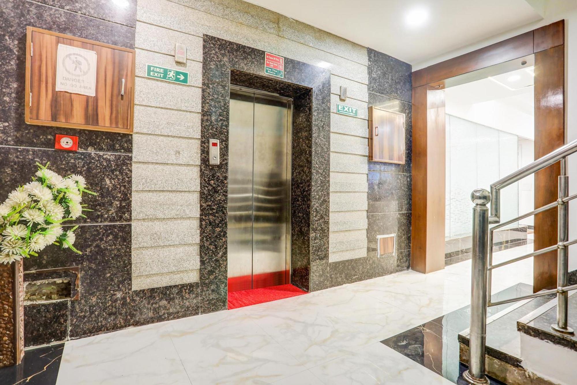 Super O Jmk Hotel New Delhi