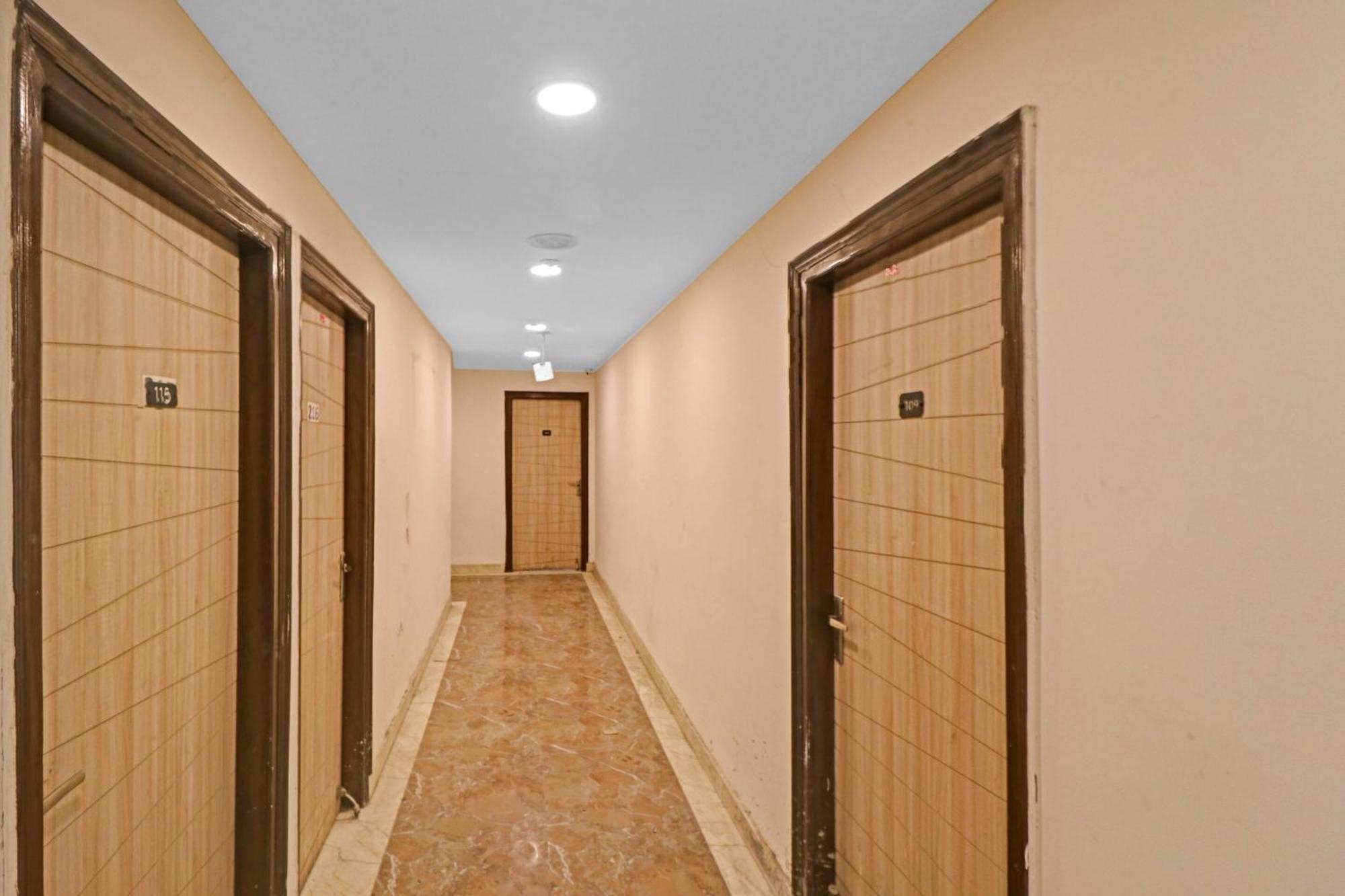 Hotel Townhouse Royal New Delhi