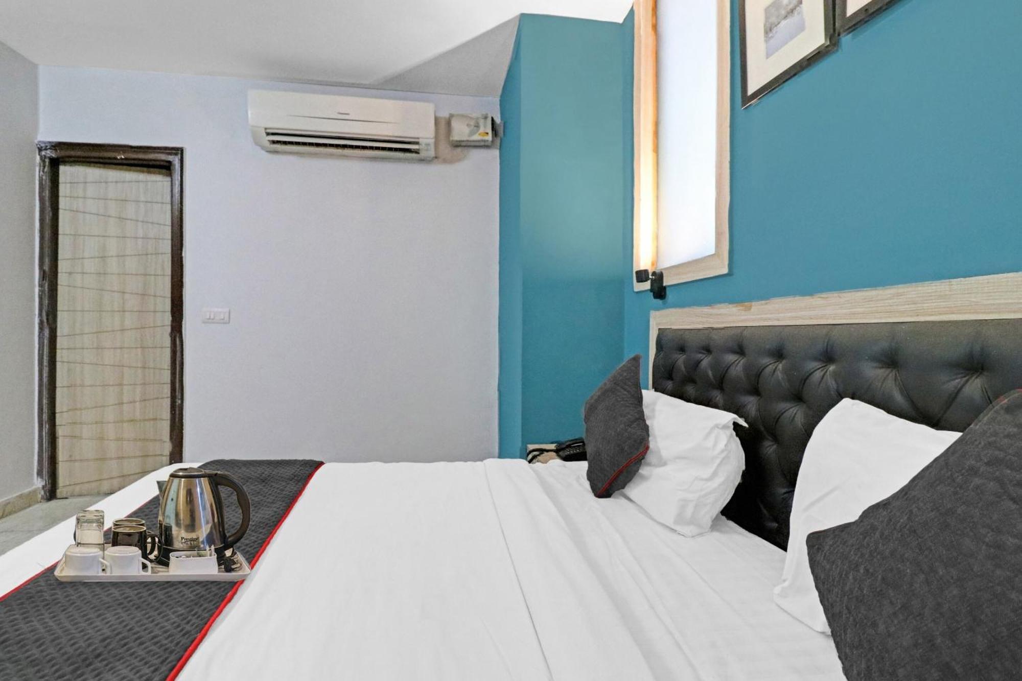Townhouse Royal Hotel New Delhi