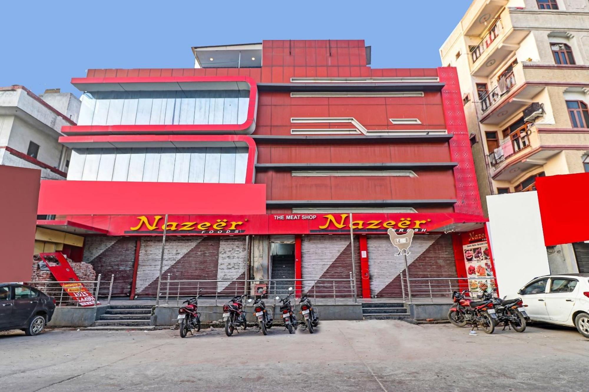 Townhouse Royal * New Delhi